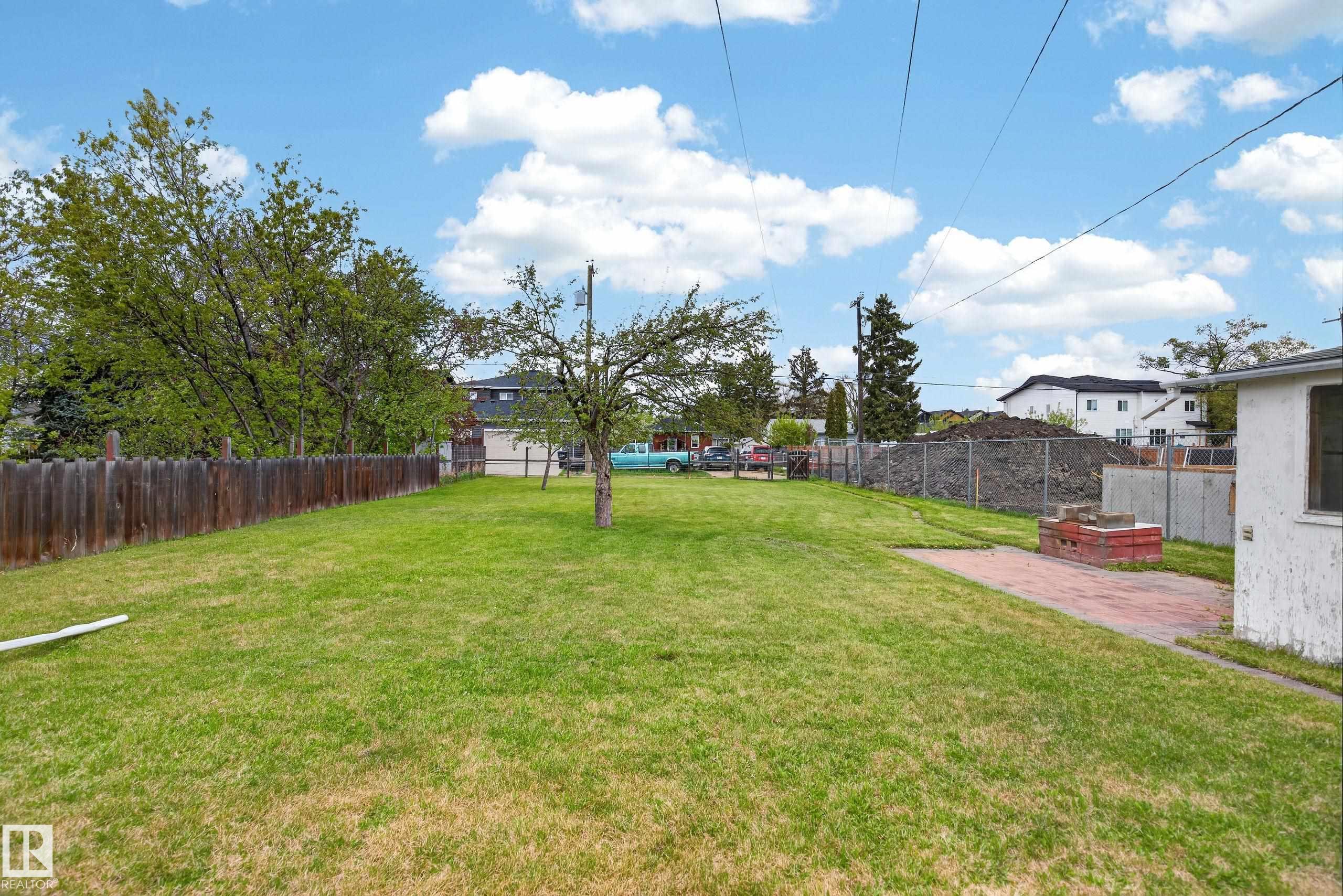 https://zimg.paragon.ice.com/ParagonImages/Property/PM/RAE/225401847/36/0/0/823d5d0b1e41f7629f5f961f565ad14a/1/e14317010f1691a90181dd2805a9a965/225401847-0d6981c0-e583-46ac-a4dd-a225a73efabf.JPG