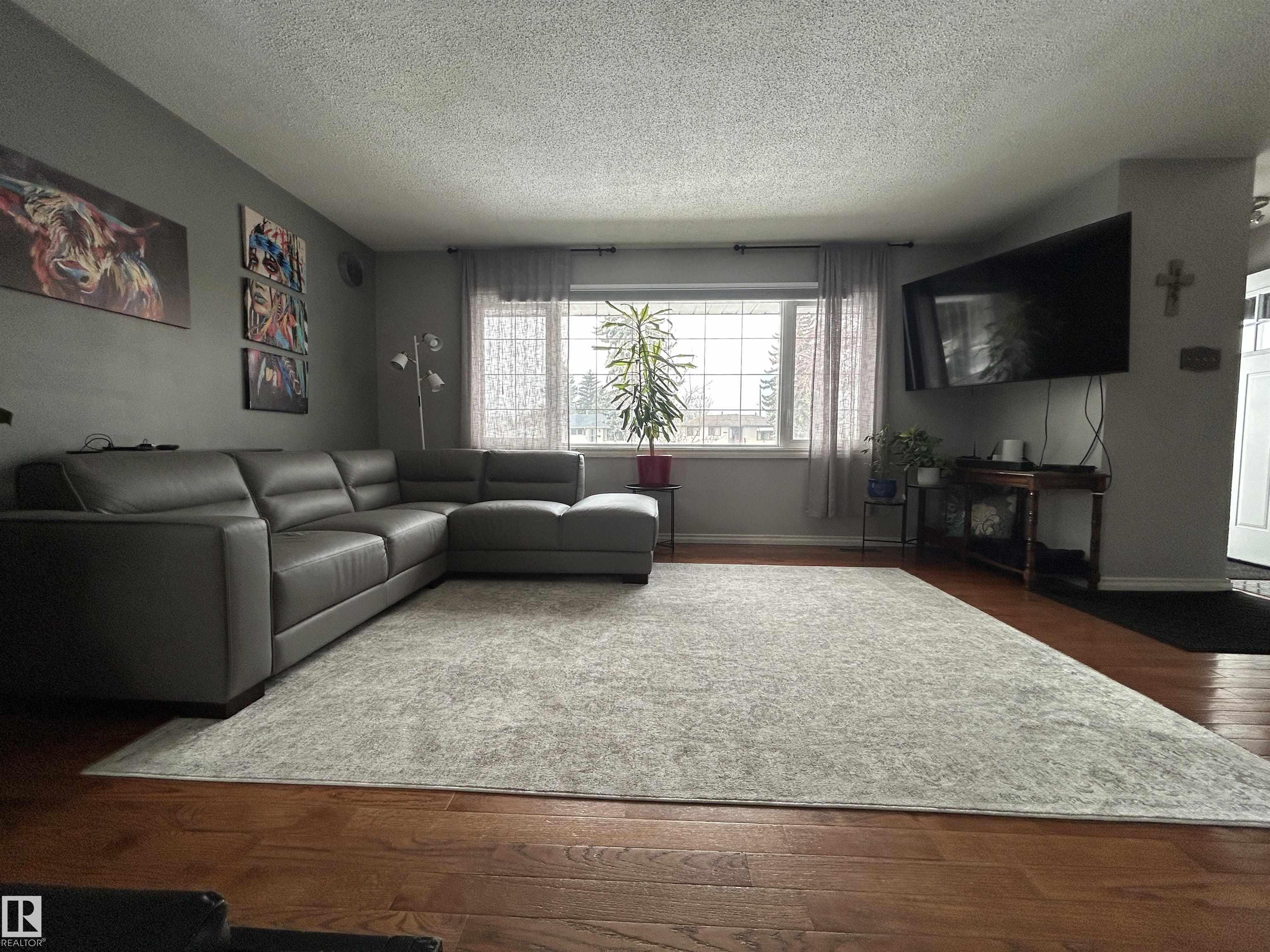 Photo 10 at 8603 149 Street NW, Laurier Heights, Edmonton