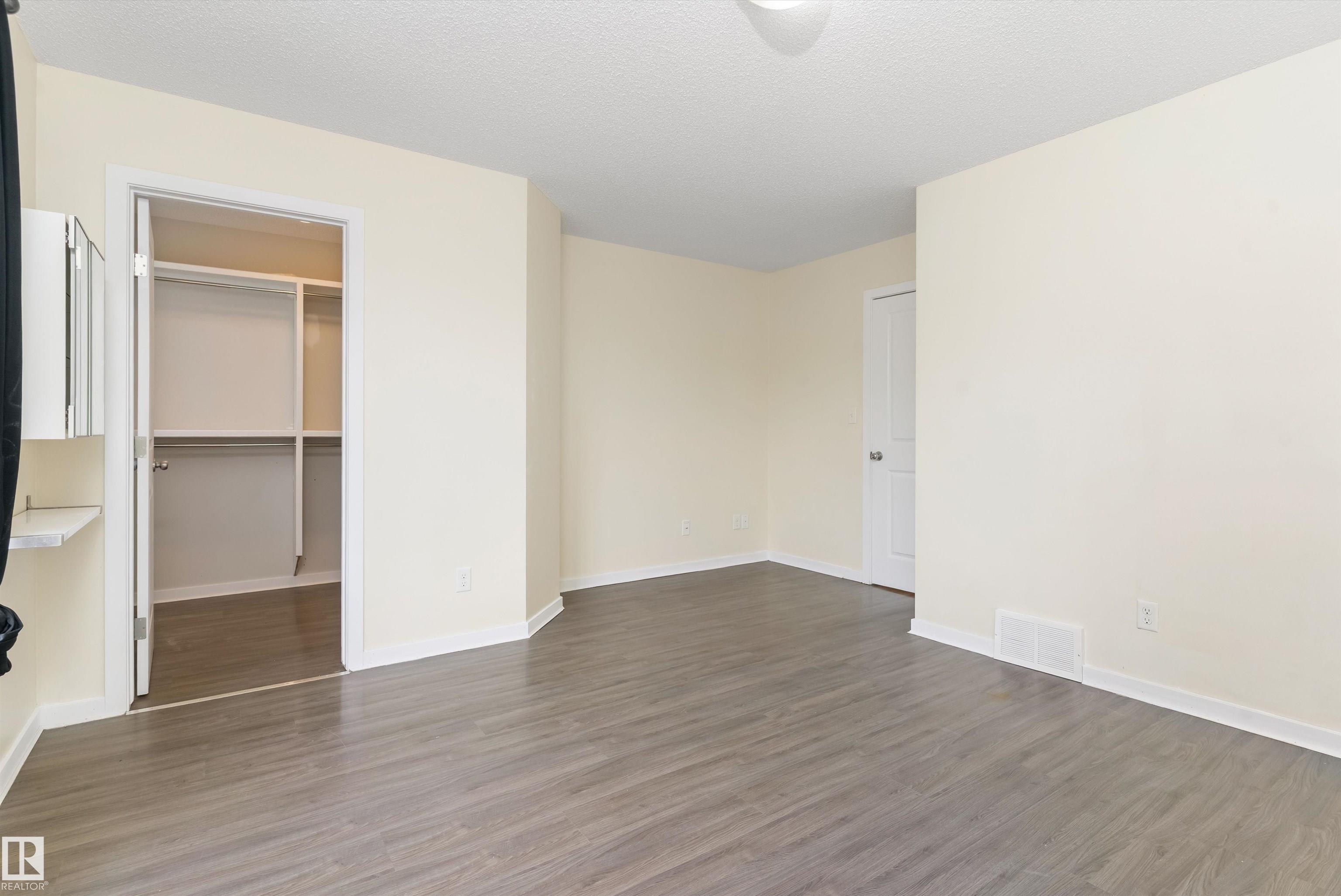 https://zimg.paragon.ice.com/ParagonImages/Property/PM/RAE/225401854/20/0/0/52acd12e4972e96a15d44b07a1f69a22/1/c1cec61f1ca7e2c24cbb931587c561af/225401854-13addaf7-521a-4bd4-8567-2d002d81ecaf.JPG