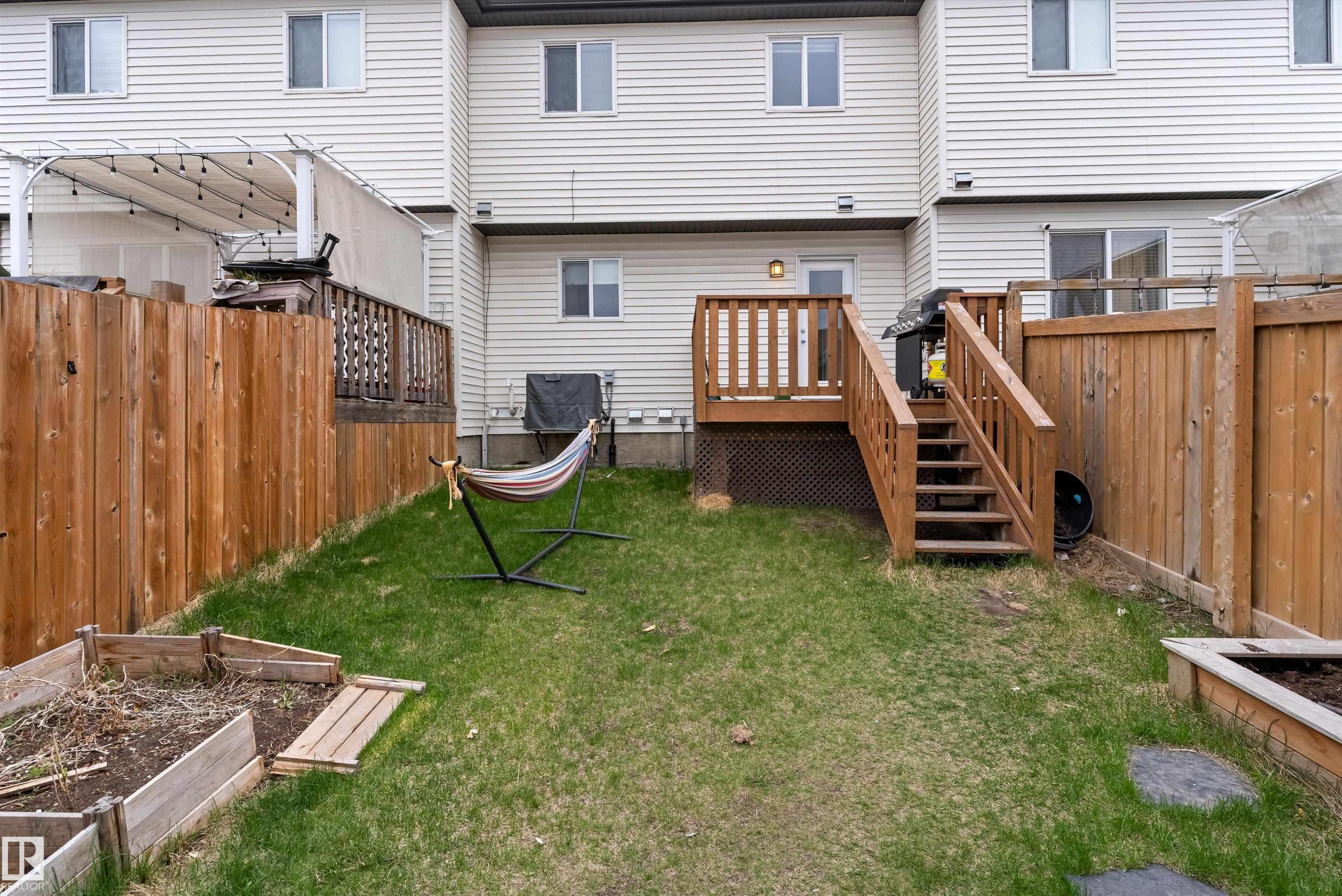 https://zimg.paragon.ice.com/ParagonImages/Property/PM/RAE/225401854/42/0/0/e56ebf1262db89b42e426e67f3e9ff1d/1/c1cec61f1ca7e2c24cbb931587c561af/225401854-4662d003-c8b4-4b04-a932-63f3f8e2488c.JPG