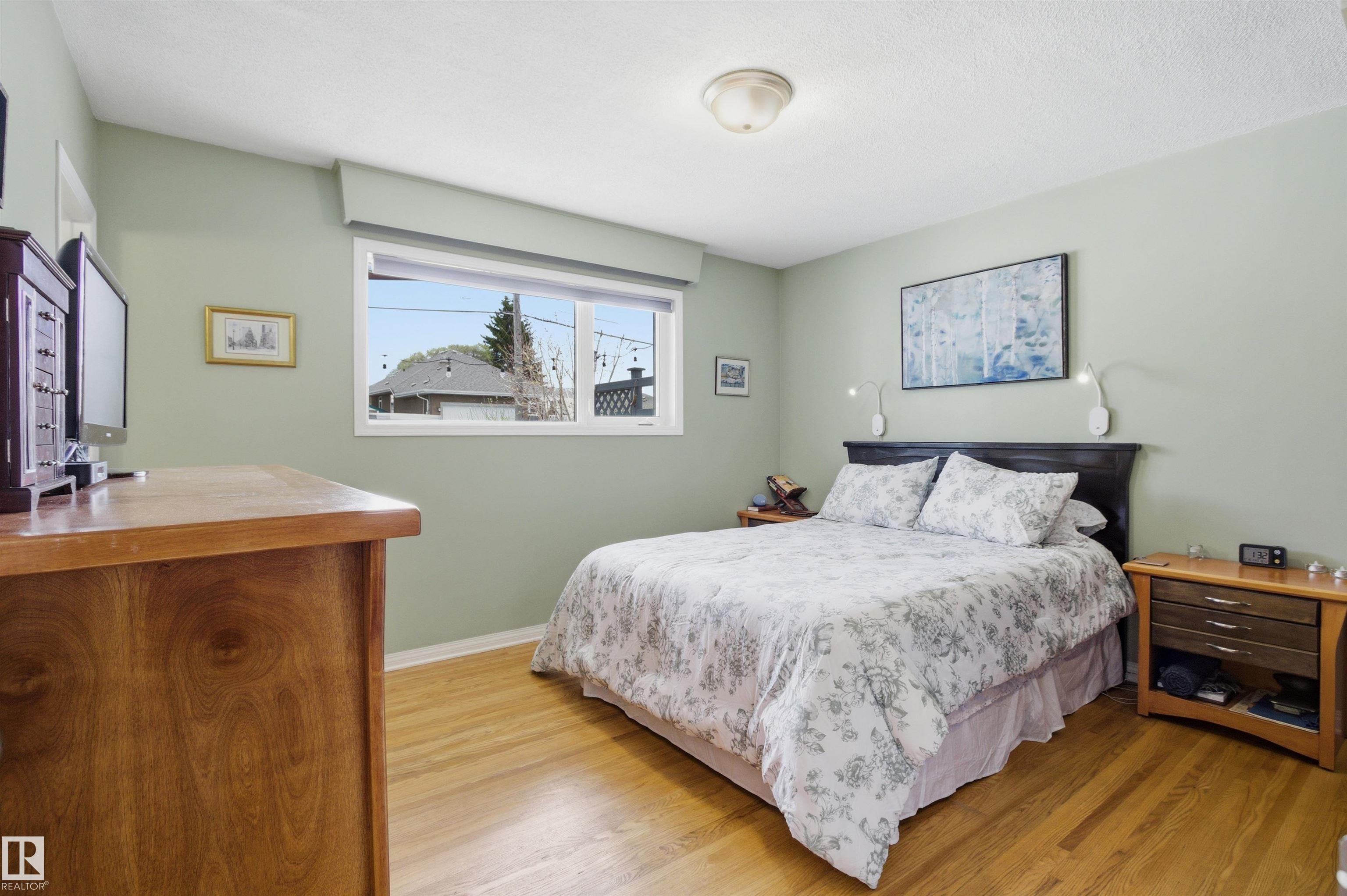Photo 16 at 10663 59 Street NW, Capilano, Edmonton