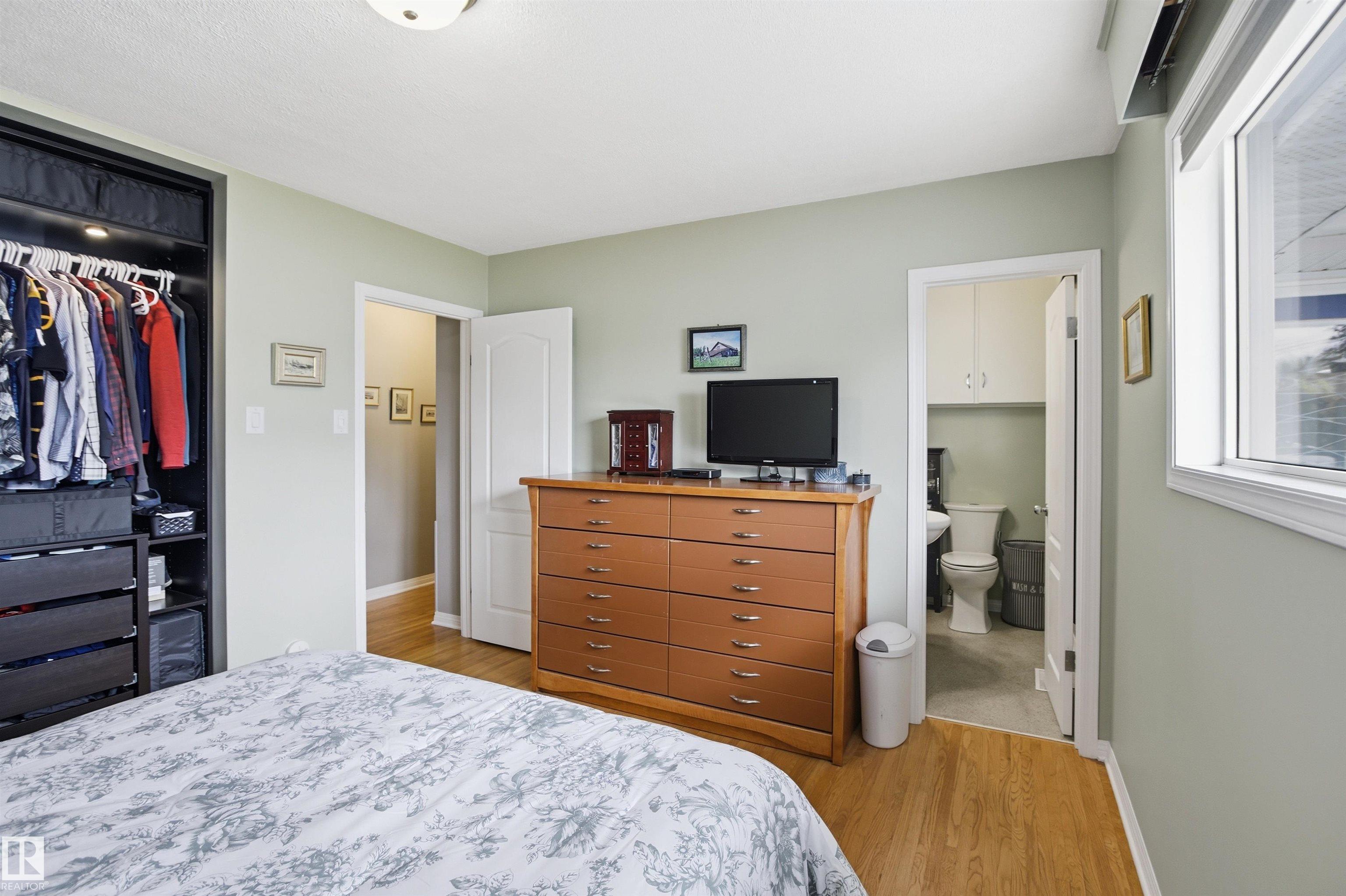 Photo 18 at 10663 59 Street NW, Capilano, Edmonton