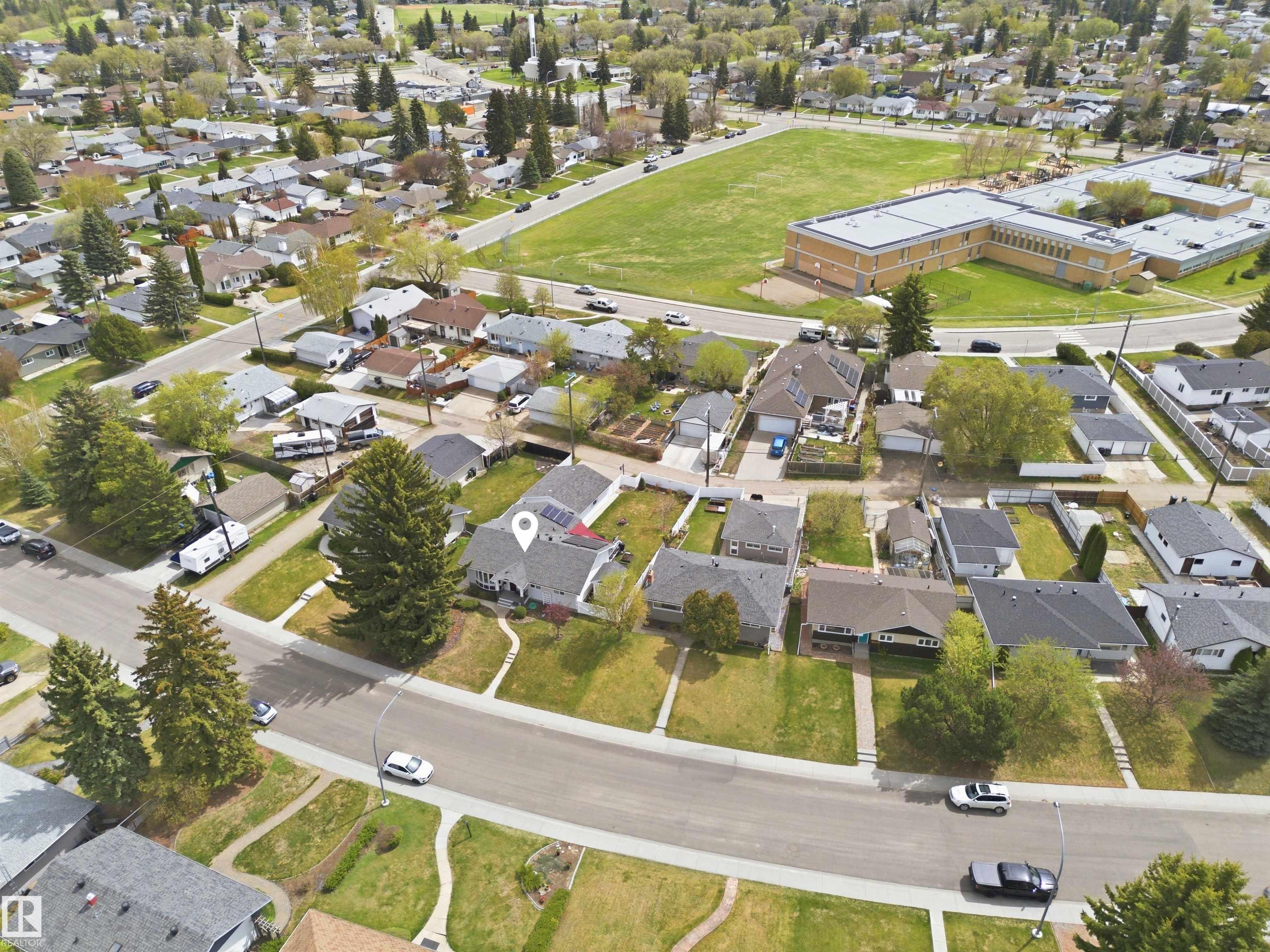 Photo 60 at 10663 59 Street NW, Capilano, Edmonton