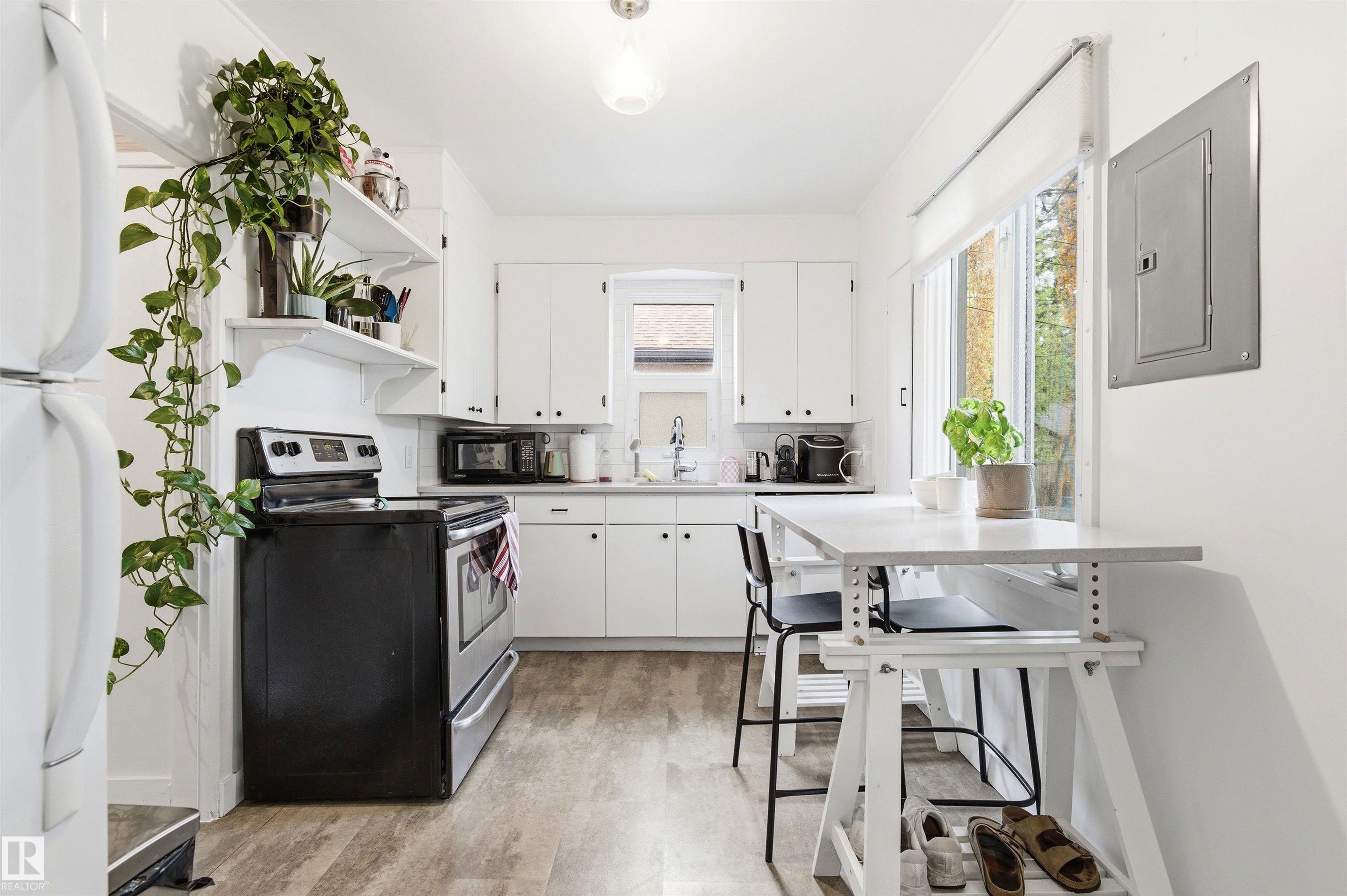 Photo 13 at 10827 64 Avenue NW, Allendale, Edmonton