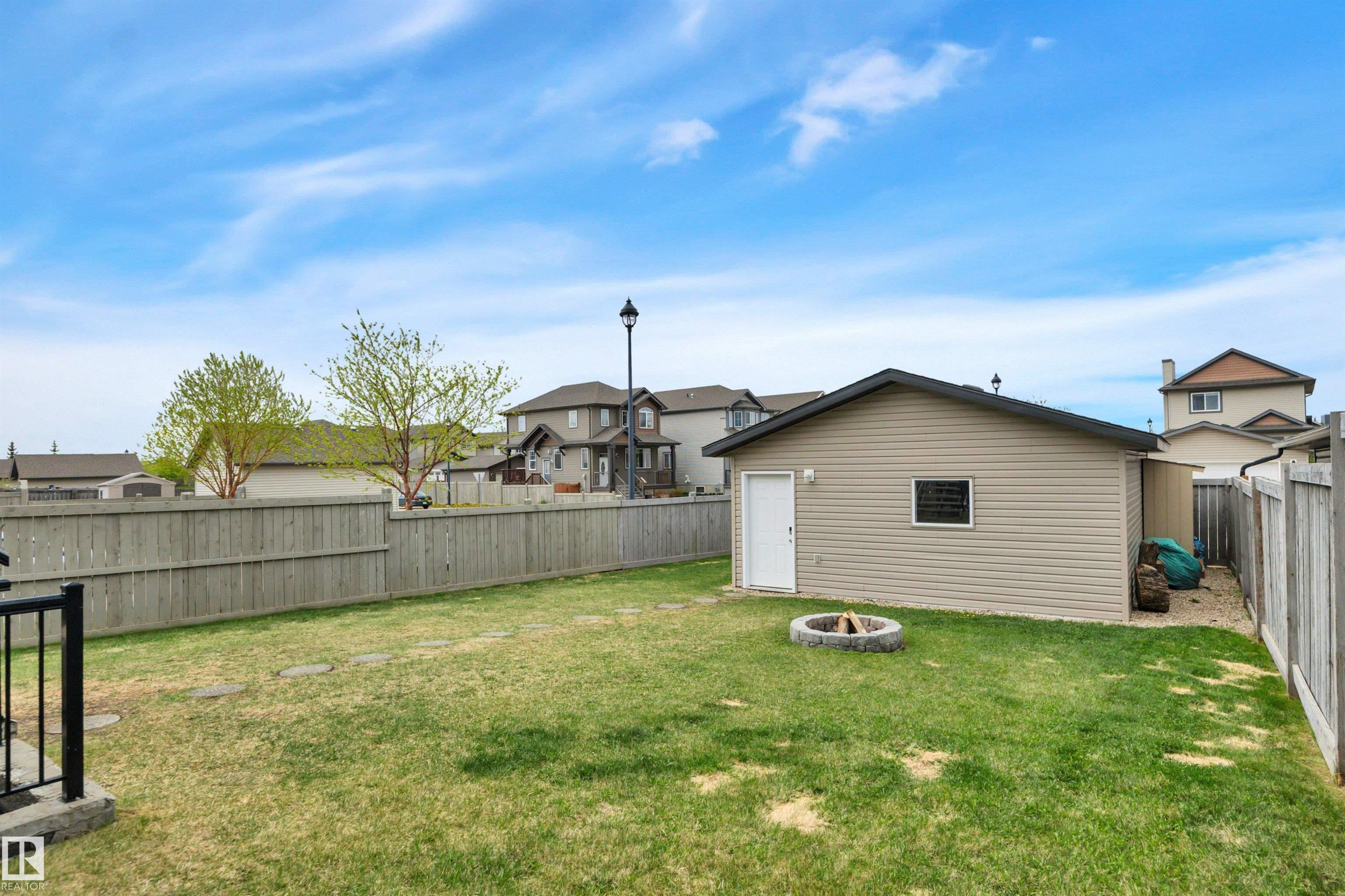 Photo 58 at 36 Spruce Boulevard, Suntree, Leduc