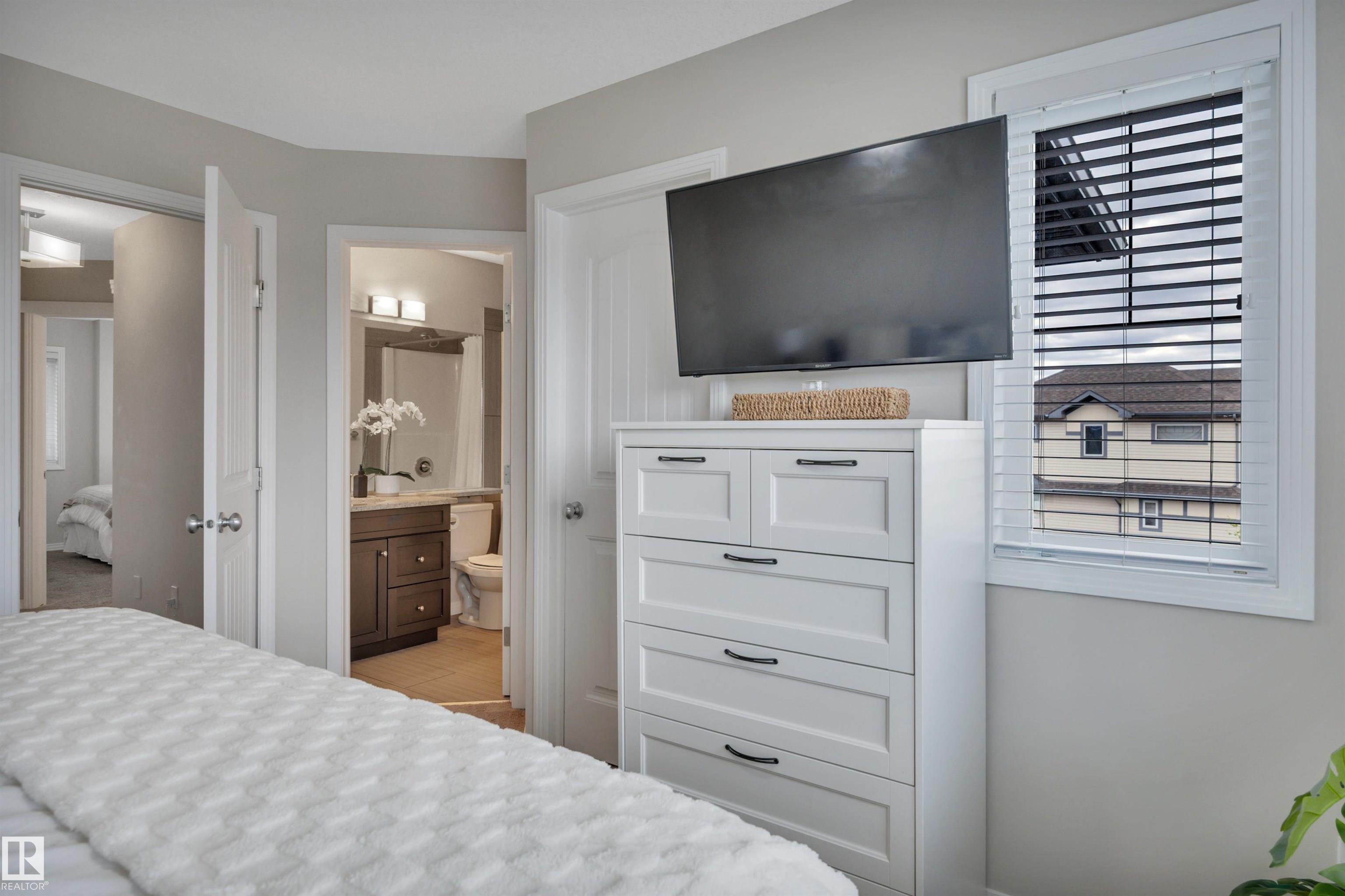 Photo 9 at 36 Spruce Boulevard, Suntree, Leduc