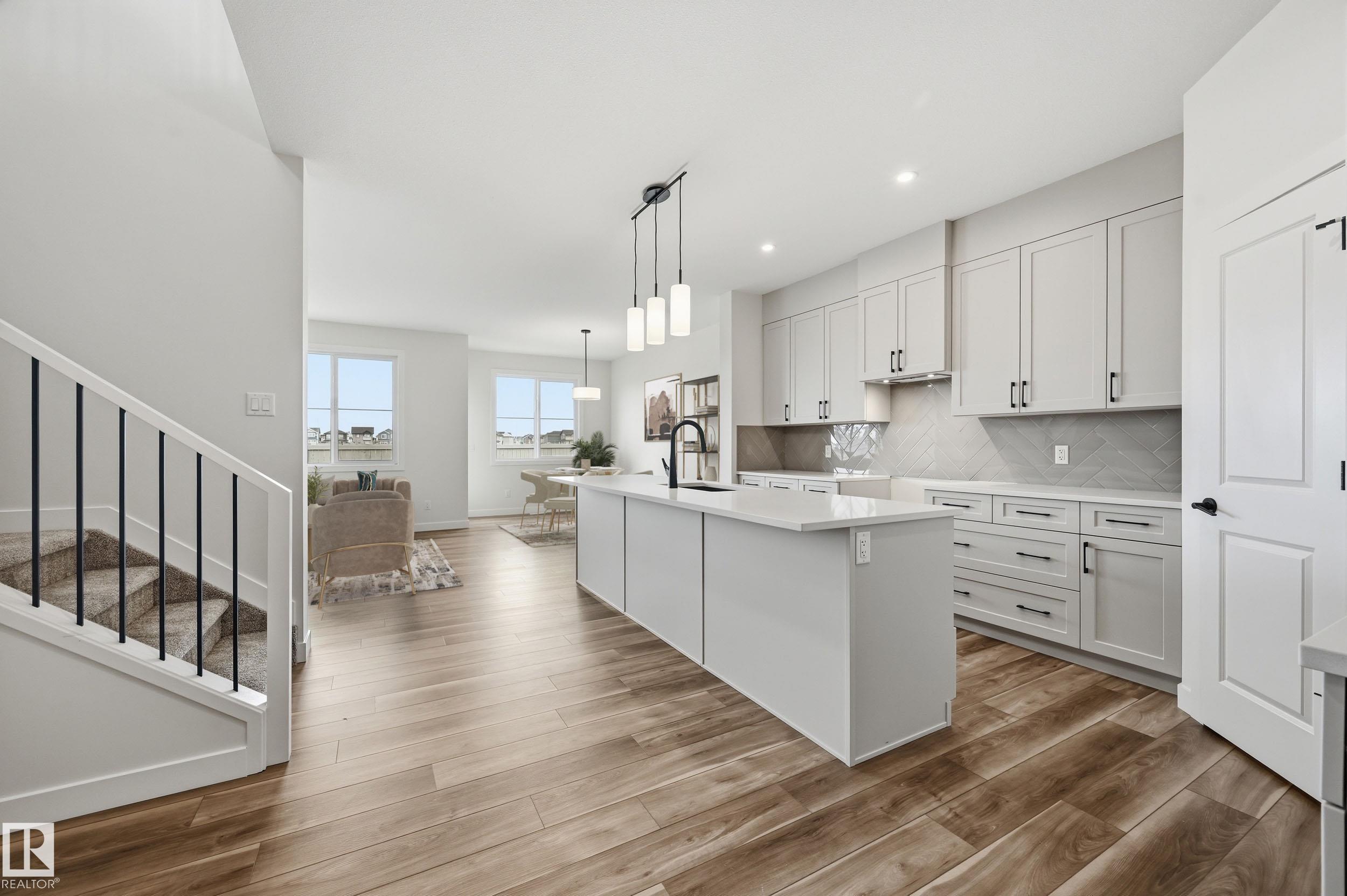 Picture for 22376 90 AV NW