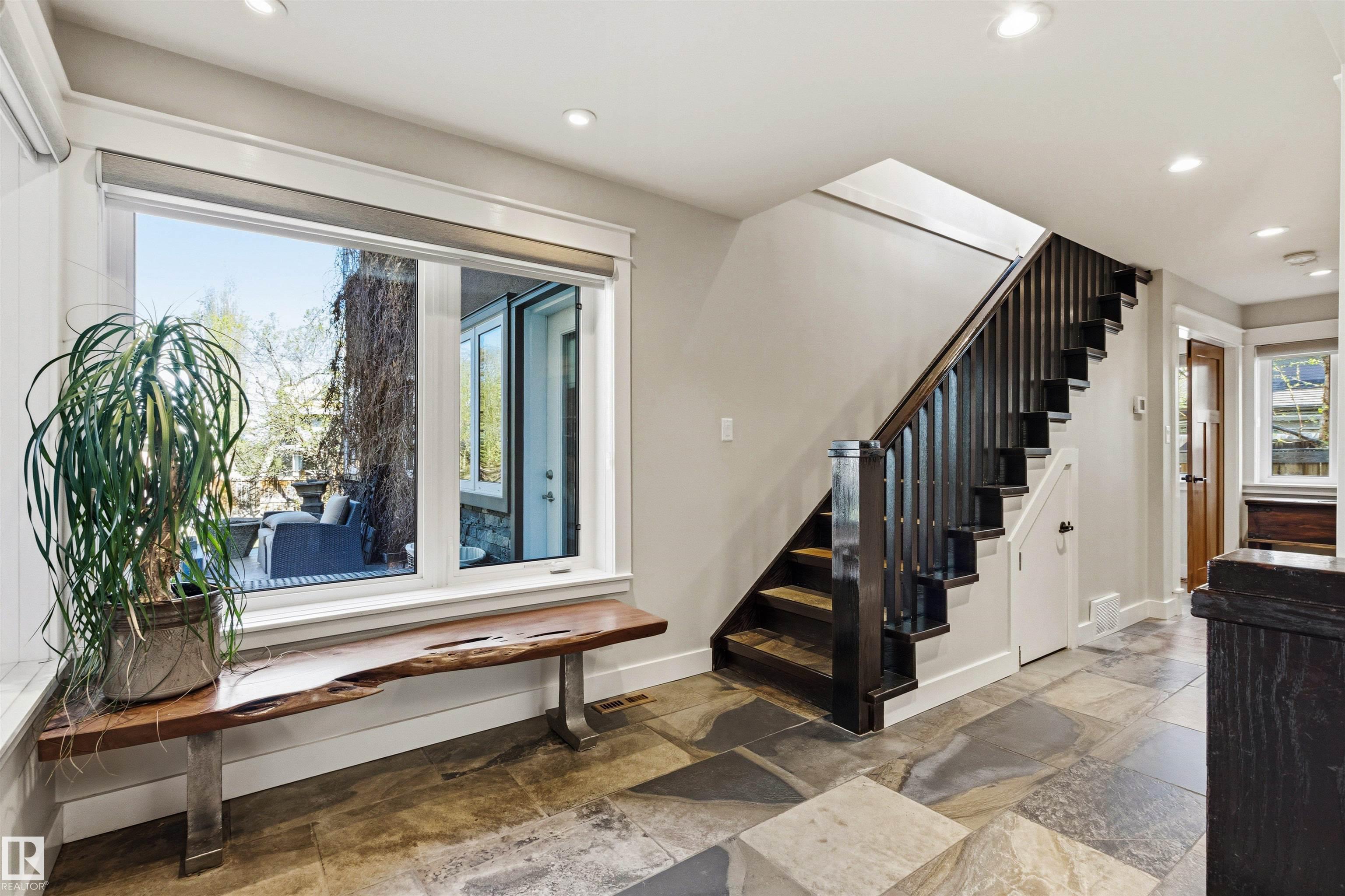 Photo 26 at 9010 120 Street NW, Windsor Park, Edmonton