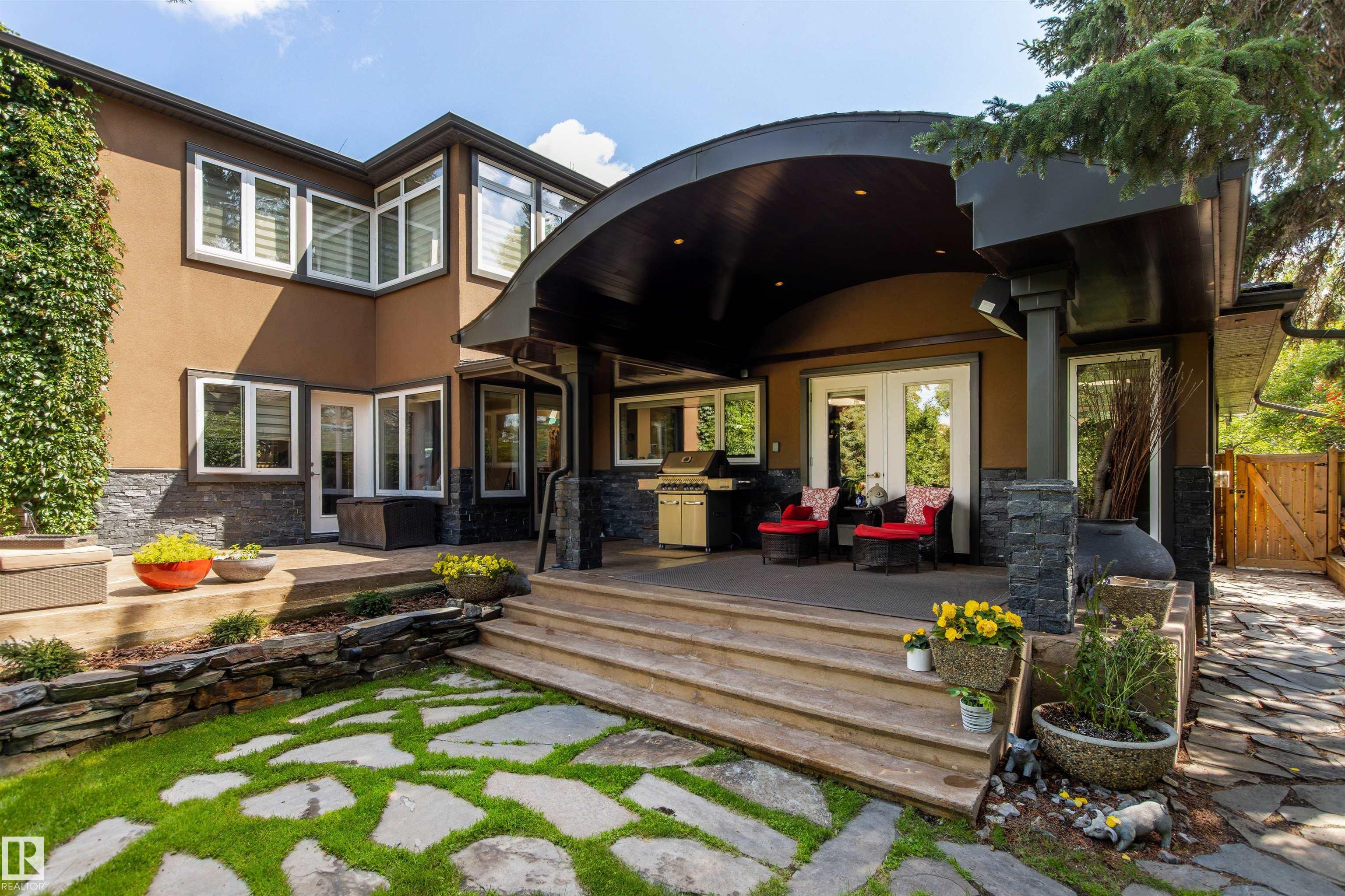 Photo 36 at 9010 120 Street NW, Windsor Park, Edmonton
