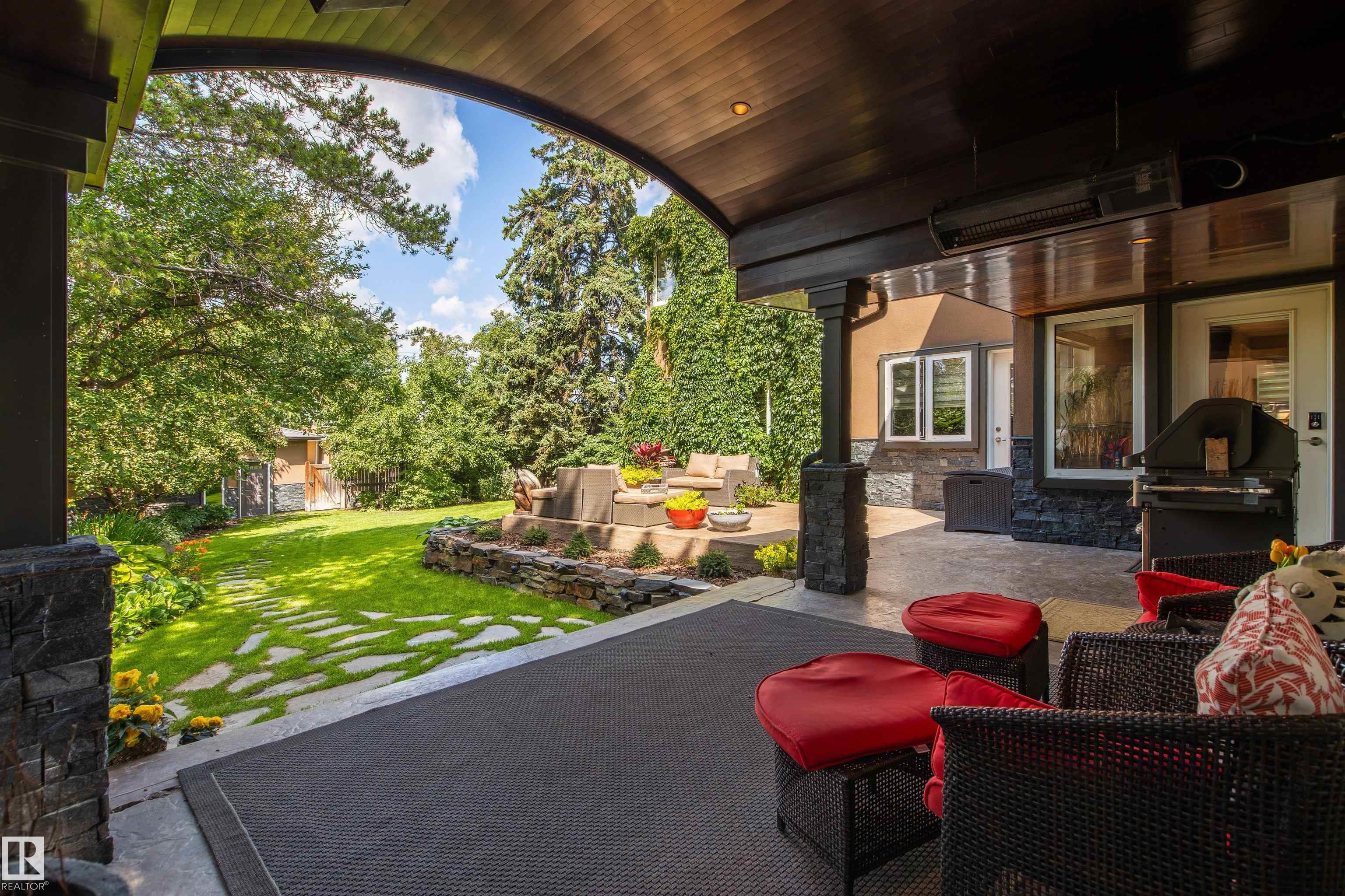 Photo 38 at 9010 120 Street NW, Windsor Park, Edmonton
