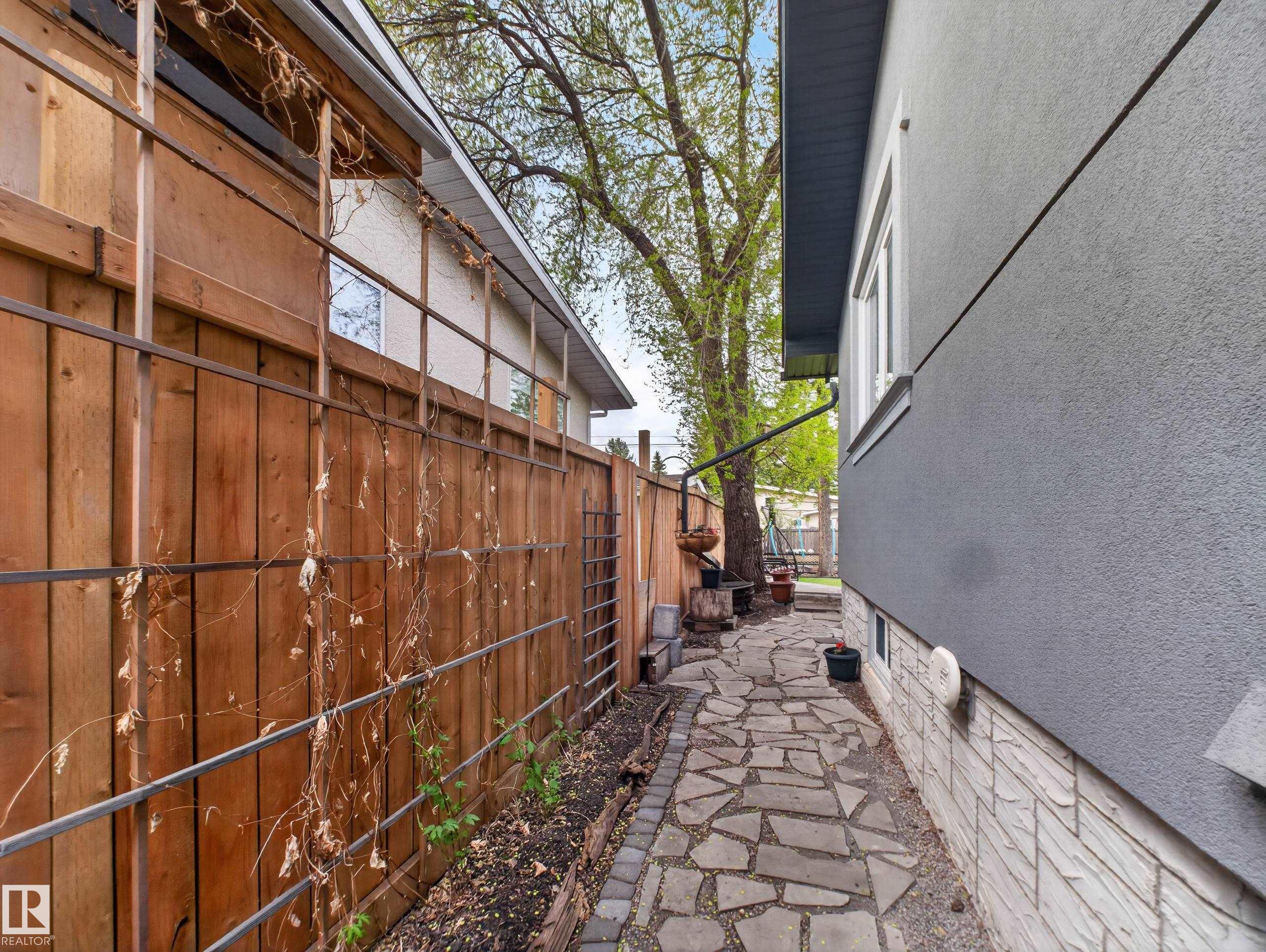 https://zimg.paragon.ice.com/ParagonImages/Property/PM/RAE/225401865/15/0/0/750e99f5003cb012567c6a3693ae22db/1/814663cc80bf8b2add907fd6fb0ca3ee/225401865-f36be9a1-08b9-42b6-bf09-4a2792fc8e1c.JPG