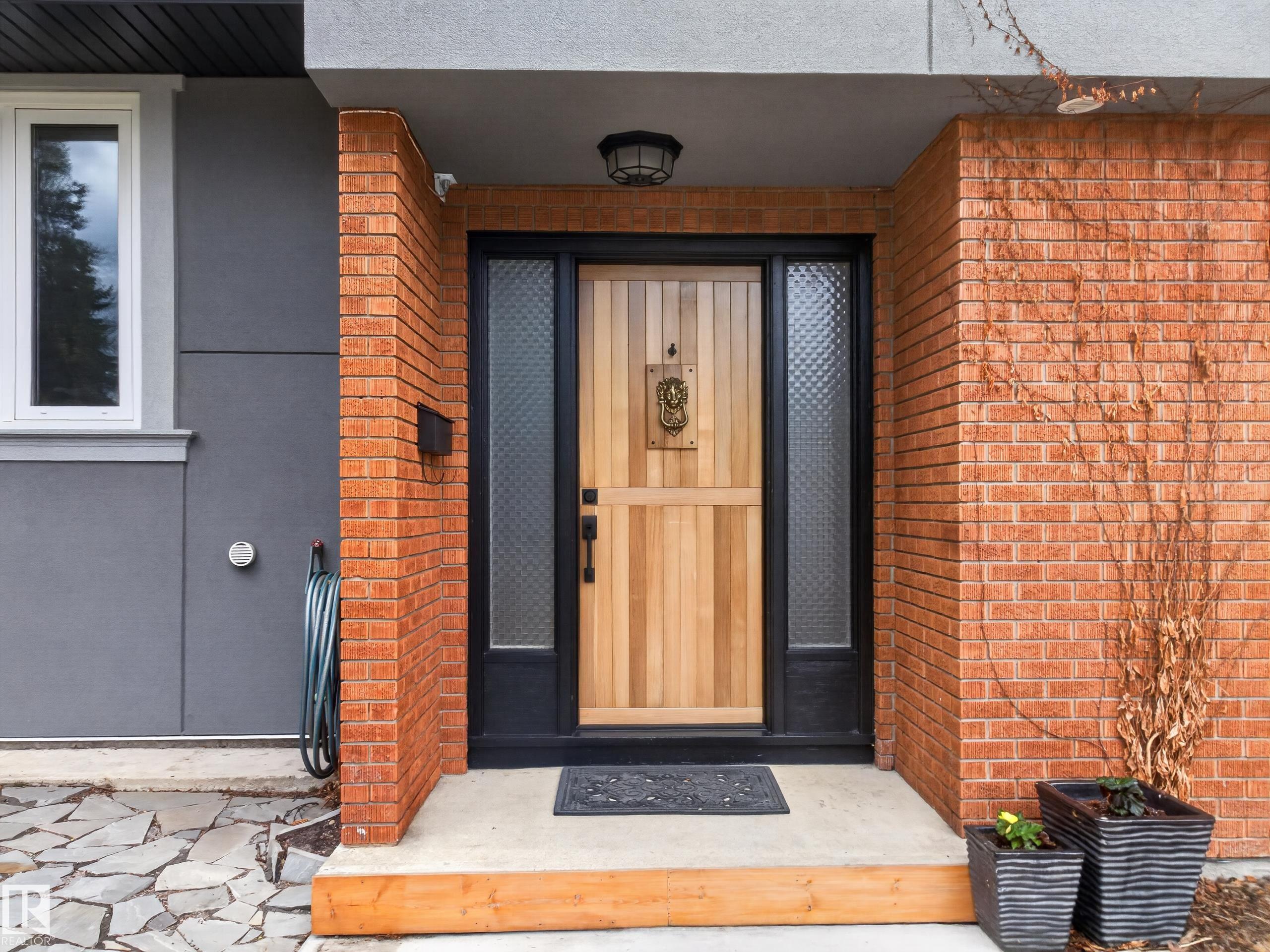 https://zimg.paragon.ice.com/ParagonImages/Property/PM/RAE/225401865/3/0/0/cc9dc1e3cc5404602be2c4d68b6c51c5/1/814663cc80bf8b2add907fd6fb0ca3ee/225401865-aee4d8b9-1732-4206-8834-17b531ba837c.JPG