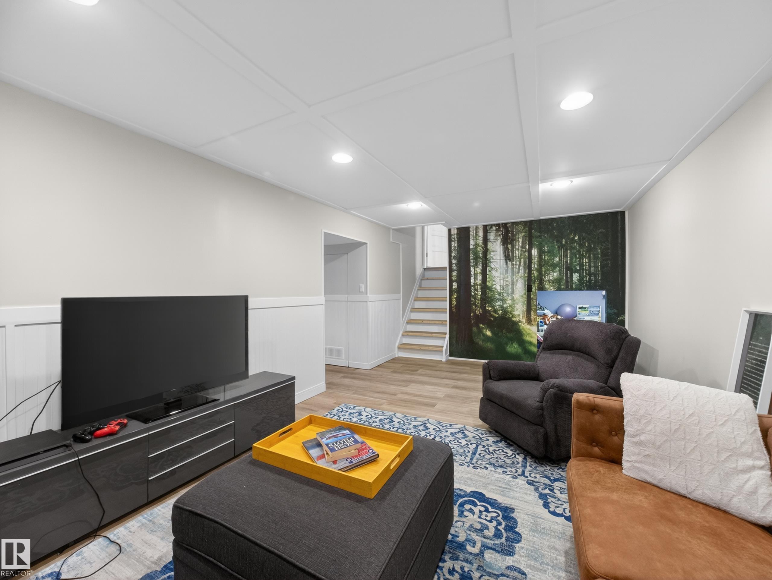 https://zimg.paragon.ice.com/ParagonImages/Property/PM/RAE/225401865/39/0/0/0f2d03dfc66c2ba796e5ad1230369a7b/1/814663cc80bf8b2add907fd6fb0ca3ee/225401865-26548a2b-f12a-4b2d-bcad-894c4802a43a.JPG