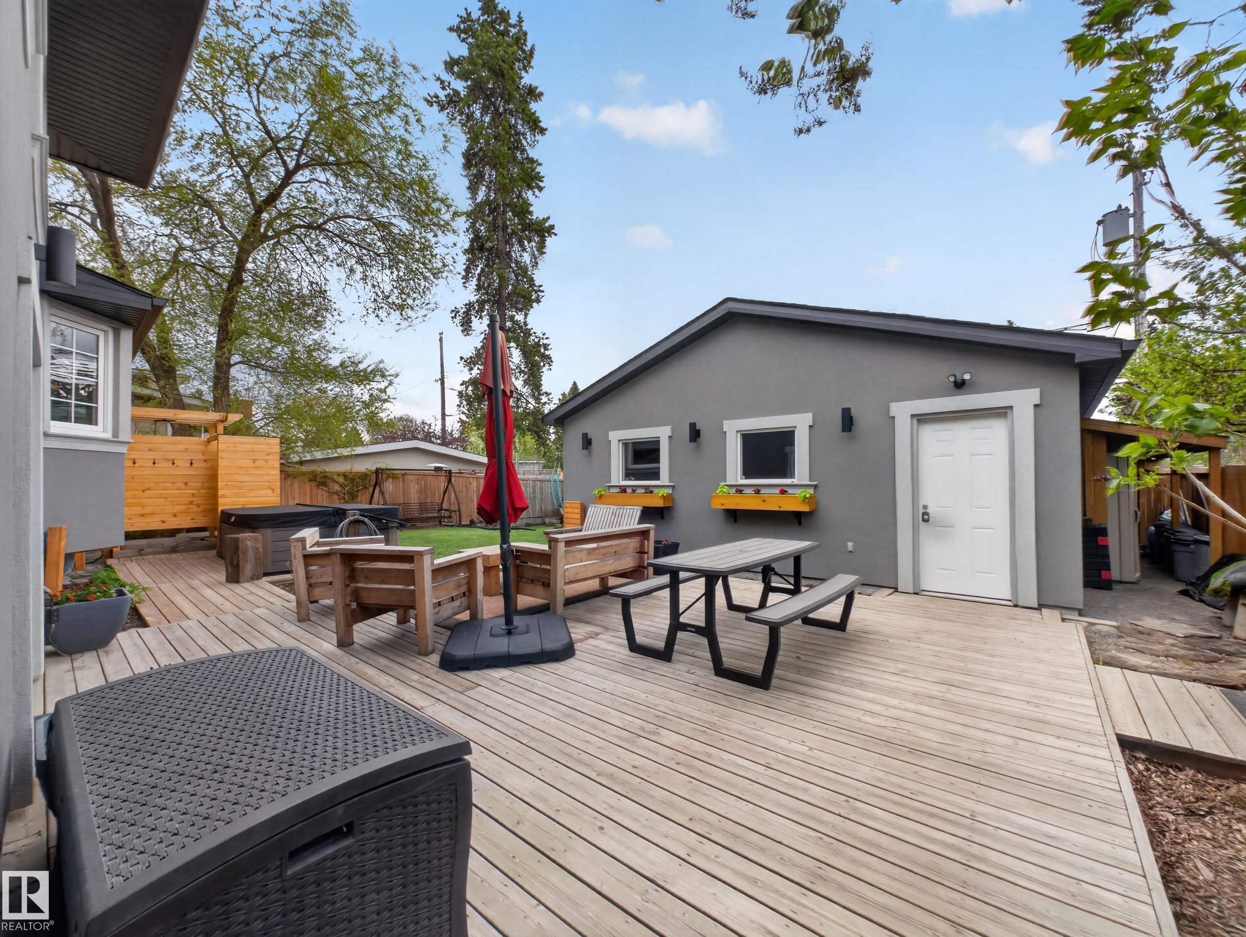 https://zimg.paragon.ice.com/ParagonImages/Property/PM/RAE/225401865/5/0/0/5af0c9ca29ee08aa14f2a908e9734dbf/1/814663cc80bf8b2add907fd6fb0ca3ee/225401865-99fcdfbe-9a23-44da-a985-64ca50614a84.JPG