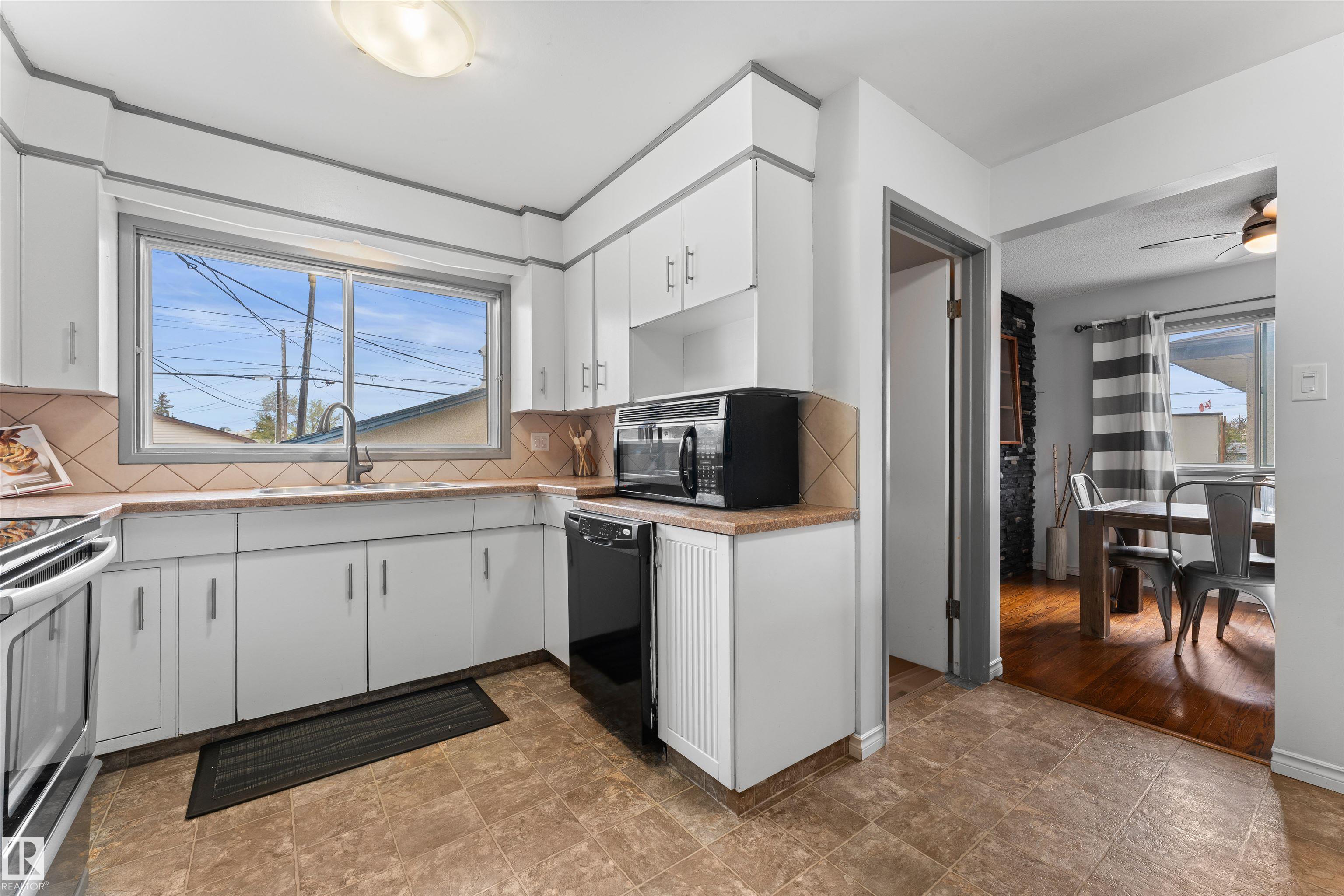 Photo 14 at 13515 59 Street NW, Belvedere, Edmonton