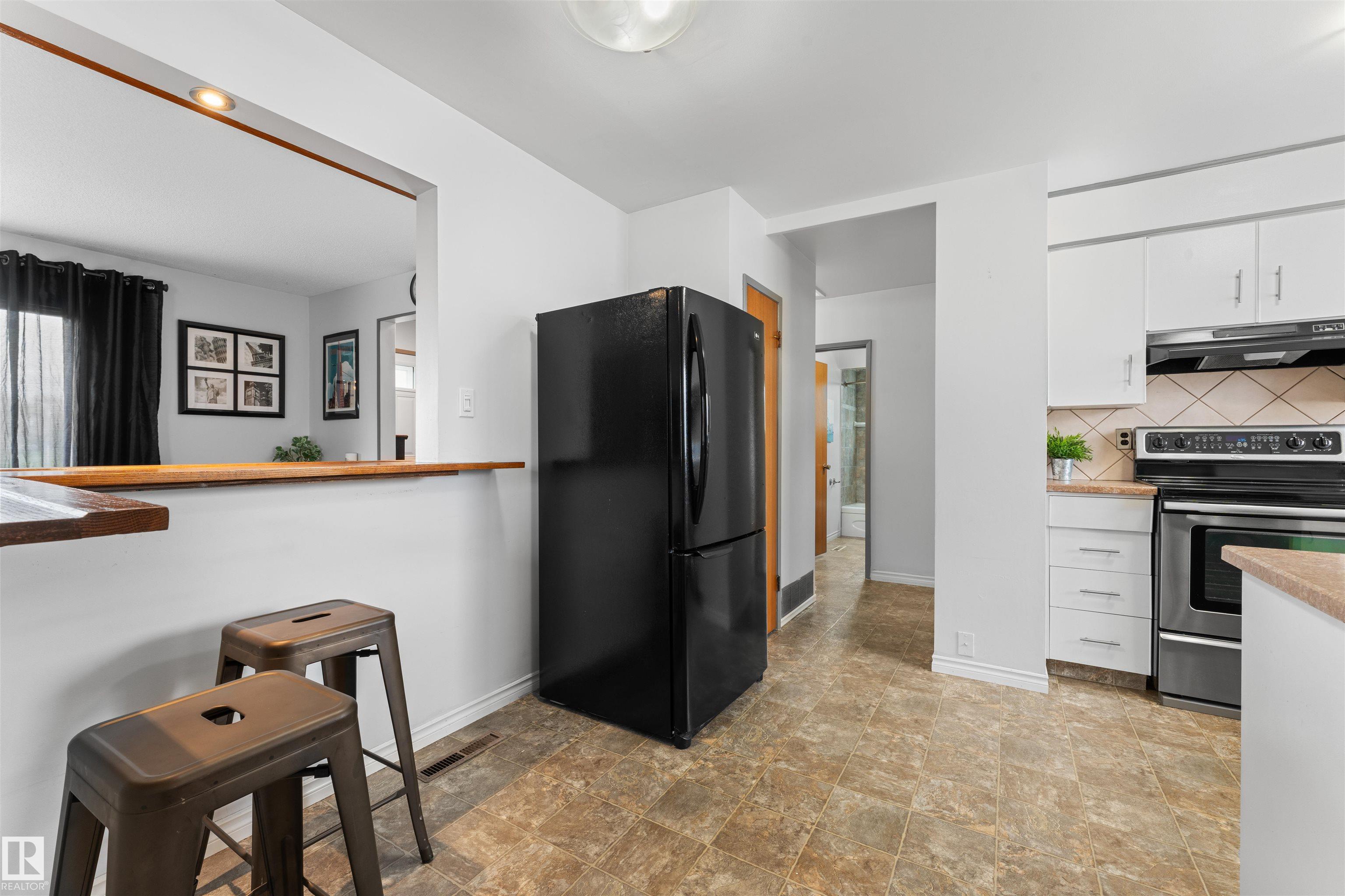 Photo 17 at 13515 59 Street NW, Belvedere, Edmonton