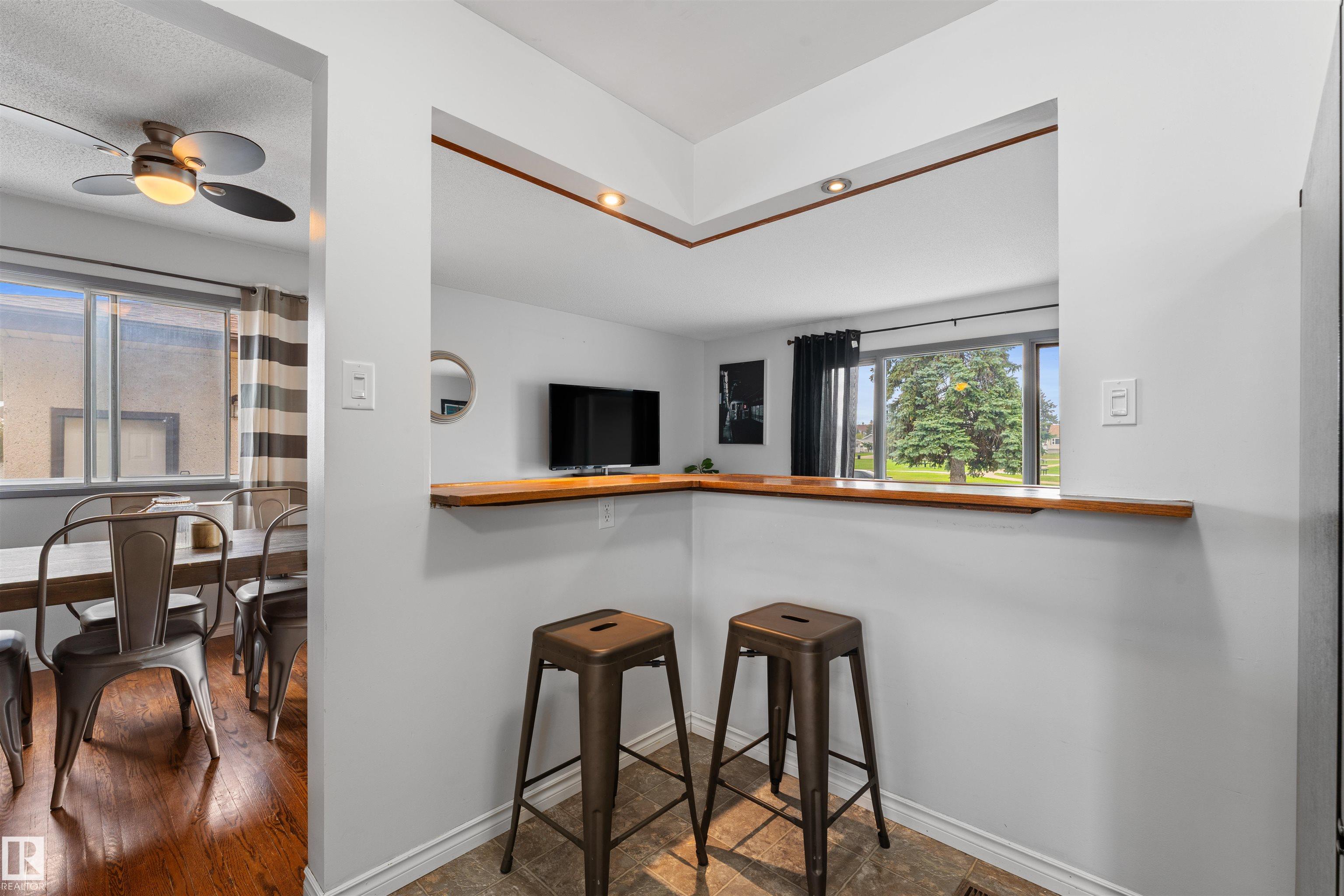 Photo 18 at 13515 59 Street NW, Belvedere, Edmonton