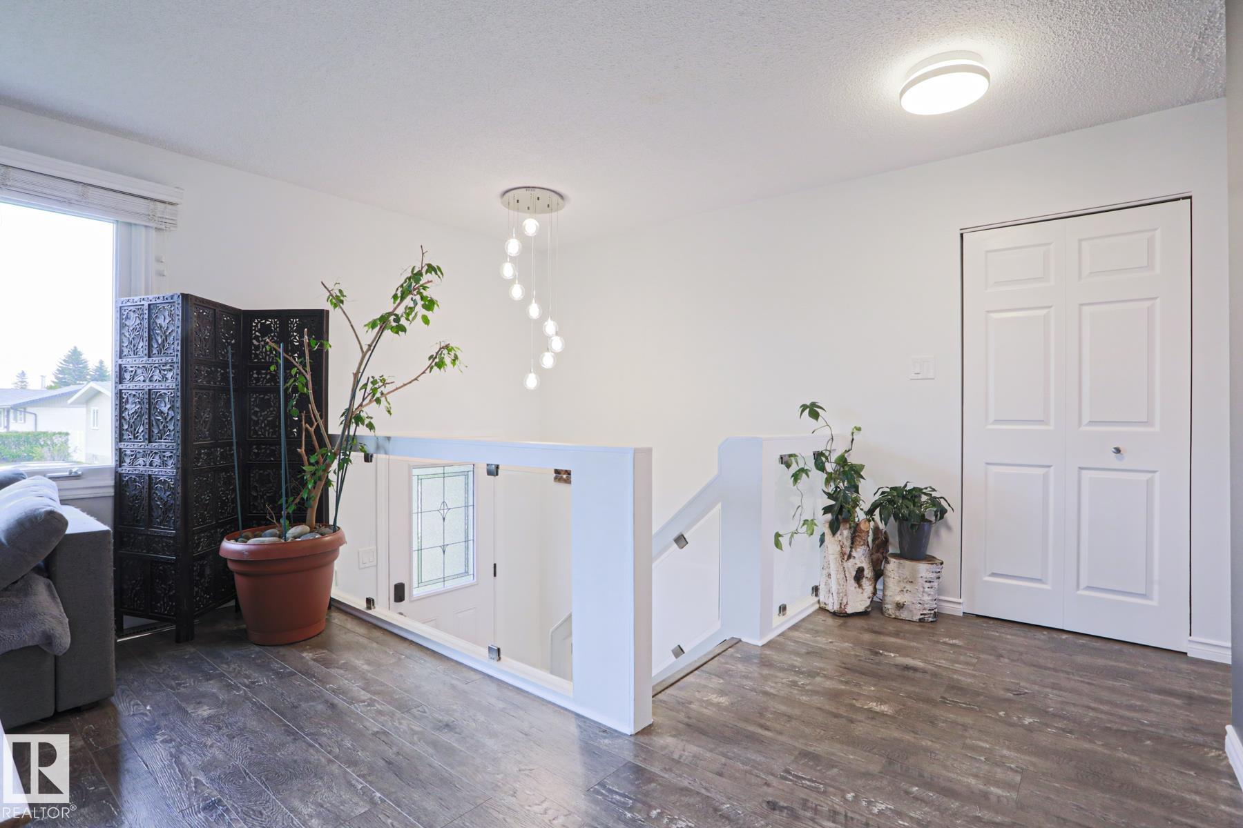 https://zimg.paragon.ice.com/ParagonImages/Property/PM/RAE/225401867/17/0/0/fa058e45d9ea7ba6276348c2696aa86d/1/a80267edafdda42f7f4f8b5f96fcfa9b/225401867-5a056bb9-dfcc-451e-ba5f-80c504cda4c5.JPG