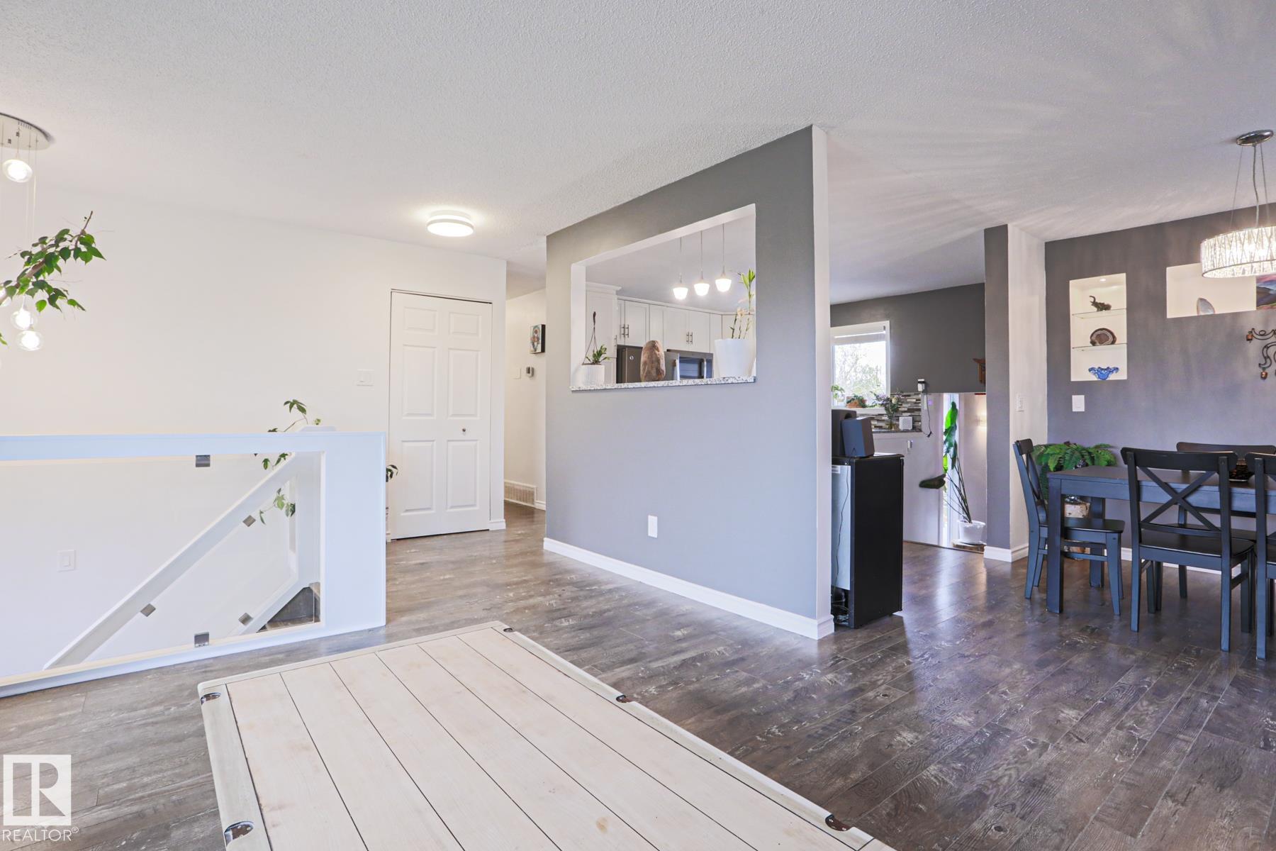 https://zimg.paragon.ice.com/ParagonImages/Property/PM/RAE/225401867/18/0/0/e00233ef5d37893dc067fcd58b7ff5cc/1/a80267edafdda42f7f4f8b5f96fcfa9b/225401867-1289a94d-536c-411c-aa16-534cb19ff9fb.JPG