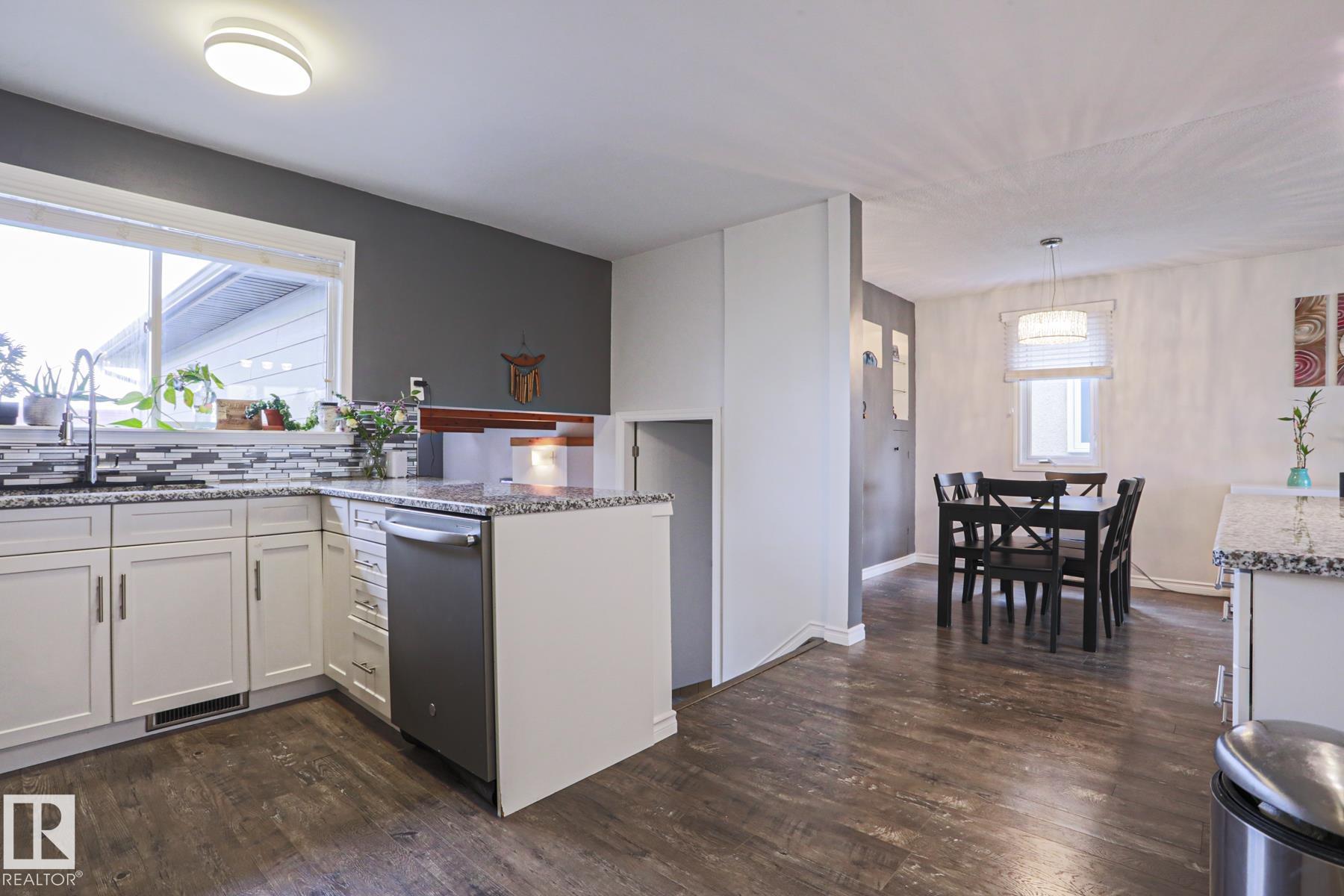 https://zimg.paragon.ice.com/ParagonImages/Property/PM/RAE/225401867/6/0/0/7a81dc8a592d81c9906d12b4d0e9b606/1/a80267edafdda42f7f4f8b5f96fcfa9b/225401867-64d7d8e5-b4d2-4d49-9751-919ae5fde4cd.JPG