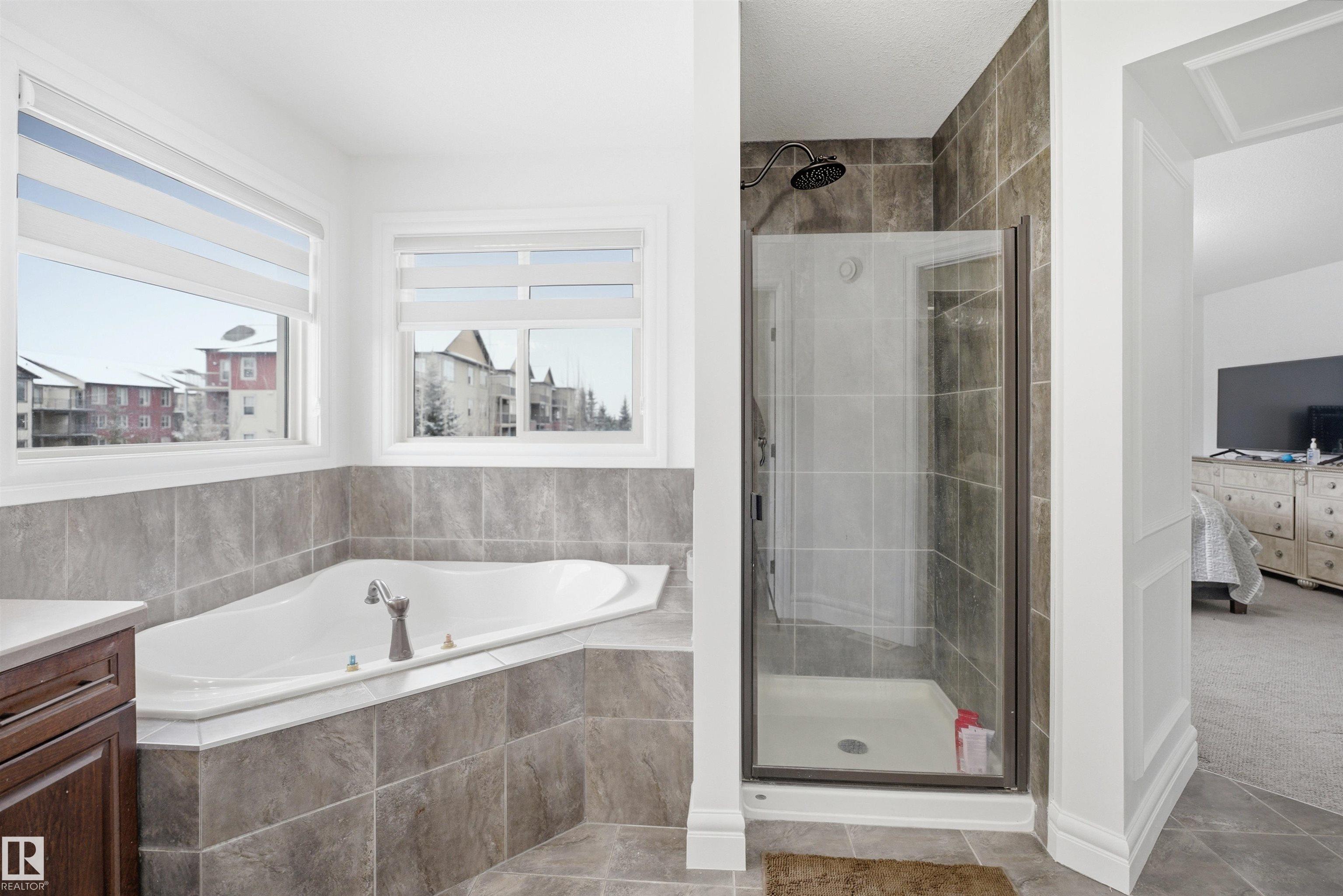 Photo 32 at 469 Ainslie Crescent SW, Ambleside, Edmonton