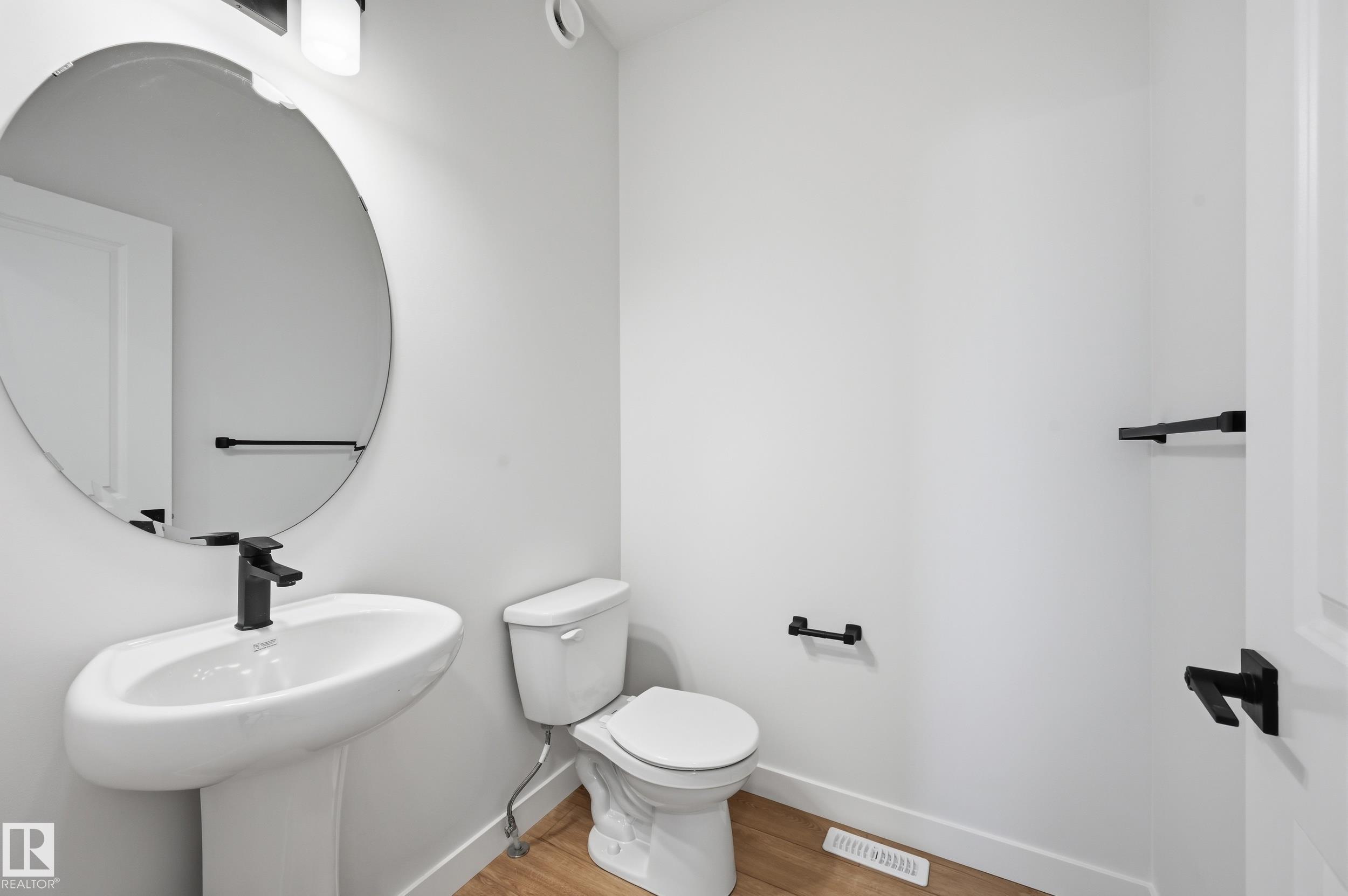 https://zimg.paragon.ice.com/ParagonImages/Property/PM/RAE/225401872/10/0/0/4603c4f40cb39cd7d22d2f63c03eb991/1/efceefd27c4252af17ed33c7093192f0/225401872-15937d50-fef8-4a43-9555-b48da22c623d.JPG