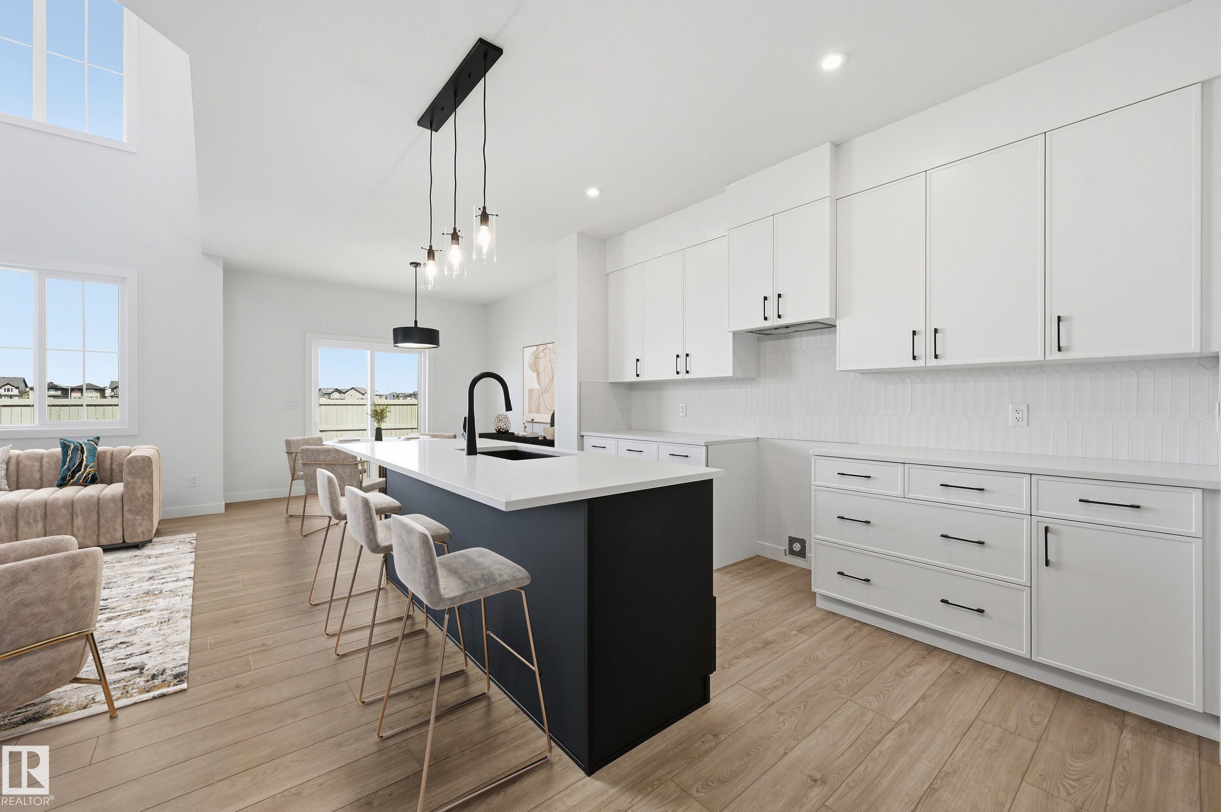 Picture for 22404 90 AV NW