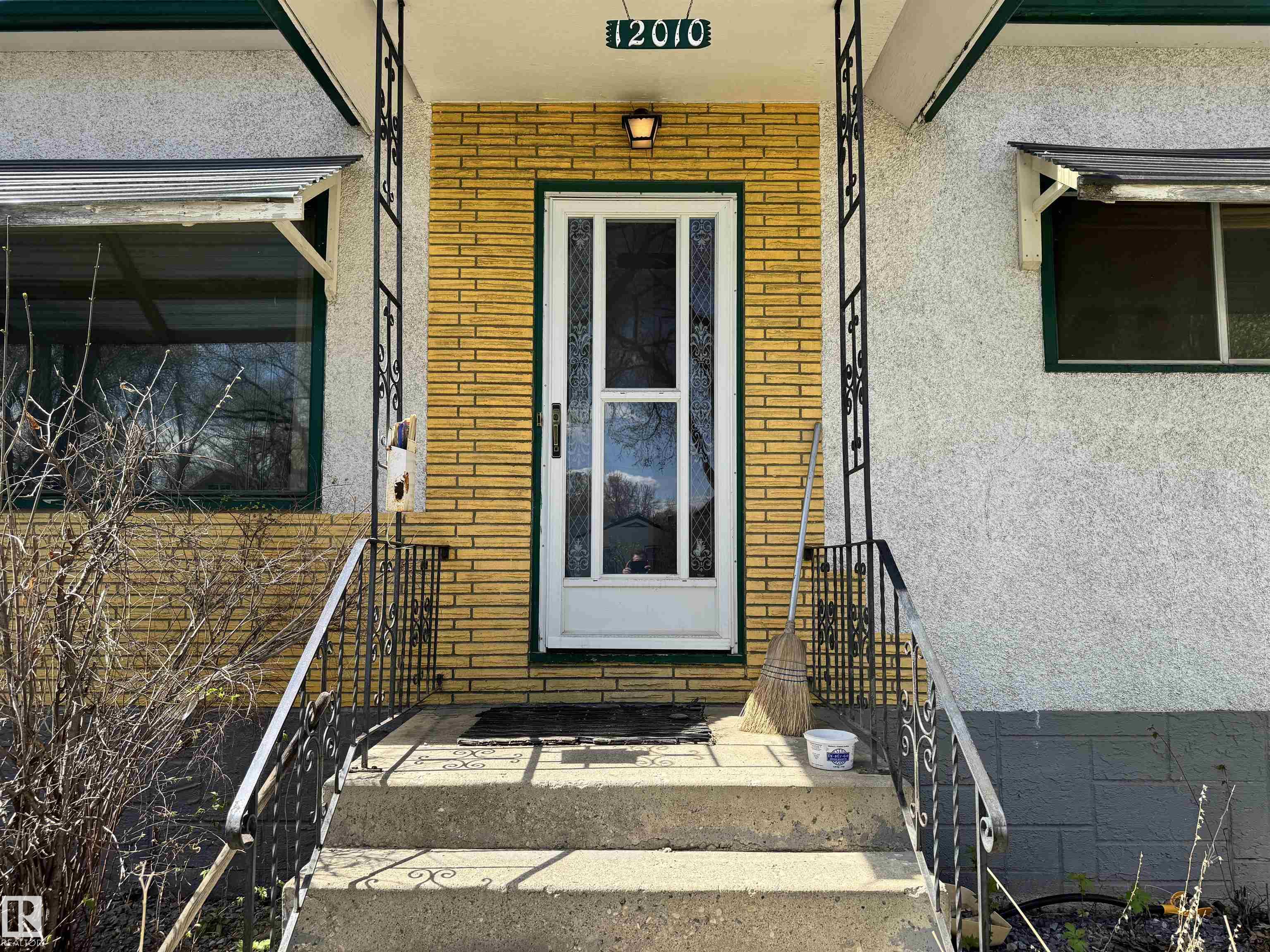 https://zimg.paragon.ice.com/ParagonImages/Property/PM/RAE/225401874/2/0/0/54601cef925552043b8291ababef719a/1/a089b602a43b0d1f88c32297c44c93e5/225401874-8eb84304-bb16-4dab-b83b-bb0c369b2365.JPG