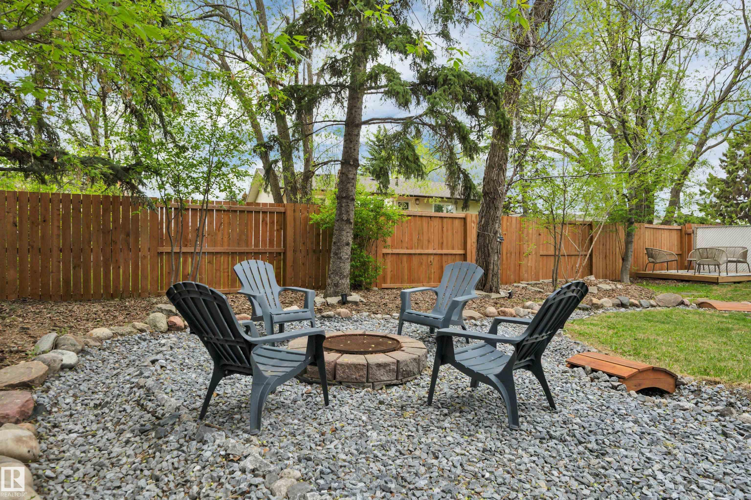 https://zimg.paragon.ice.com/ParagonImages/Property/PM/RAE/225401876/52/0/0/4ac46ce0cb0b033e9933aeed11f29e62/1/70bfd4d1eb10af9830fcf37147a57e71/225401876-cb067b09-c799-4753-93b1-979920bf9965.JPG