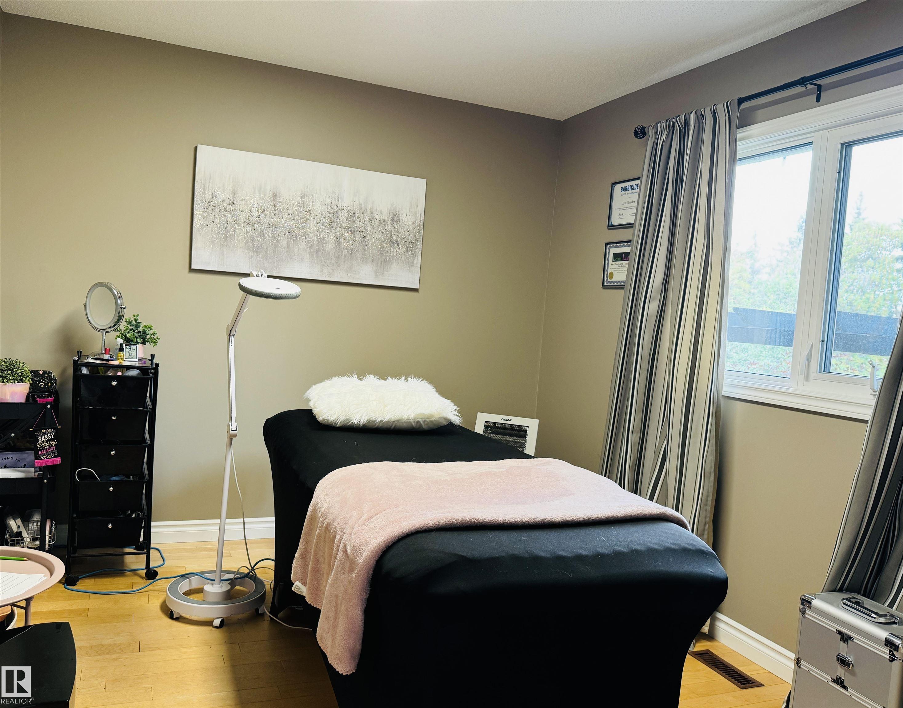 Photo 12 at 10 - Viscount Drive NW, Upper Viscount Estate, Rural Sturgeon County