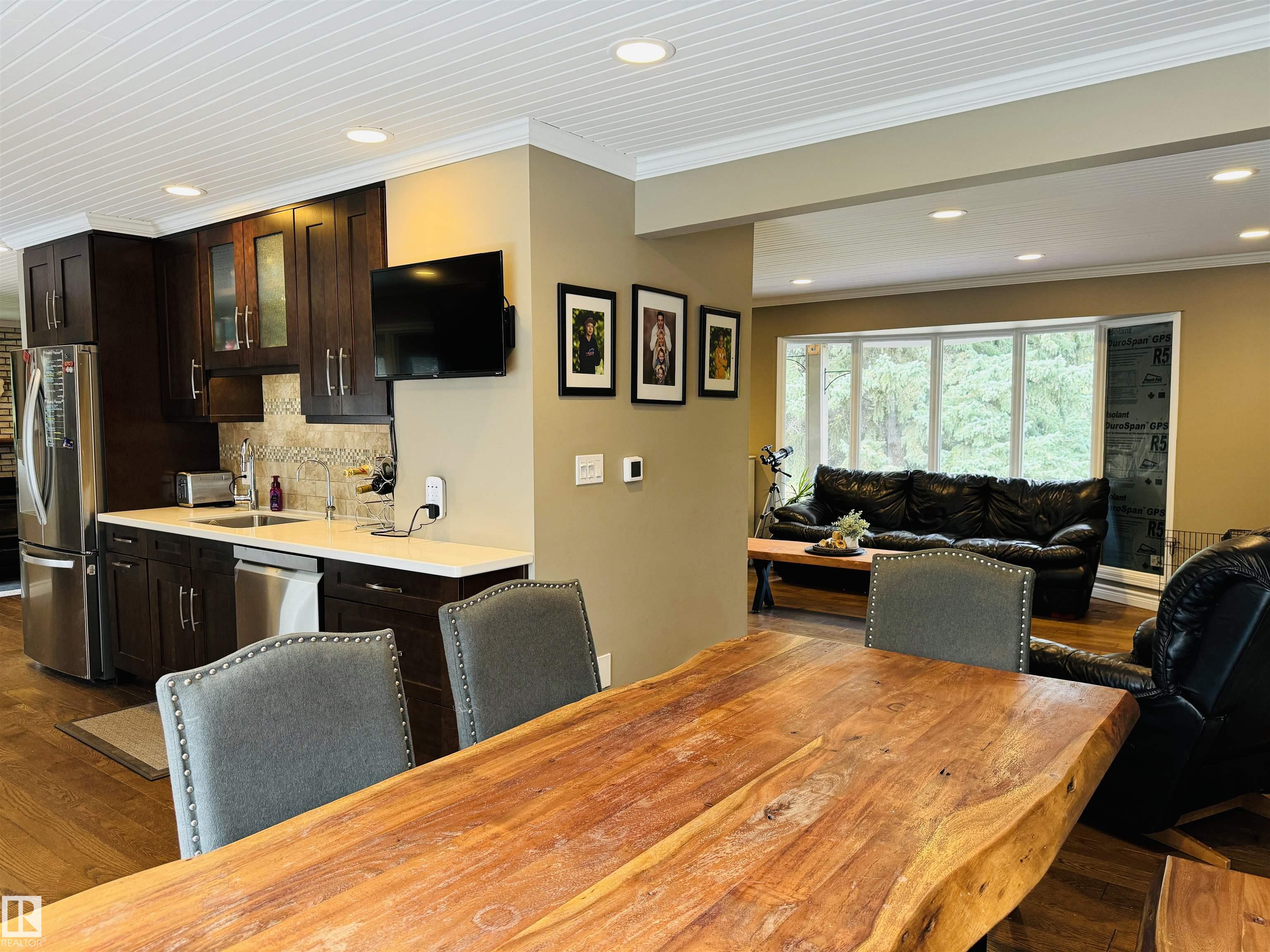 10 - Viscount Drive NW, Upper Viscount Estate, Rural Sturgeon County