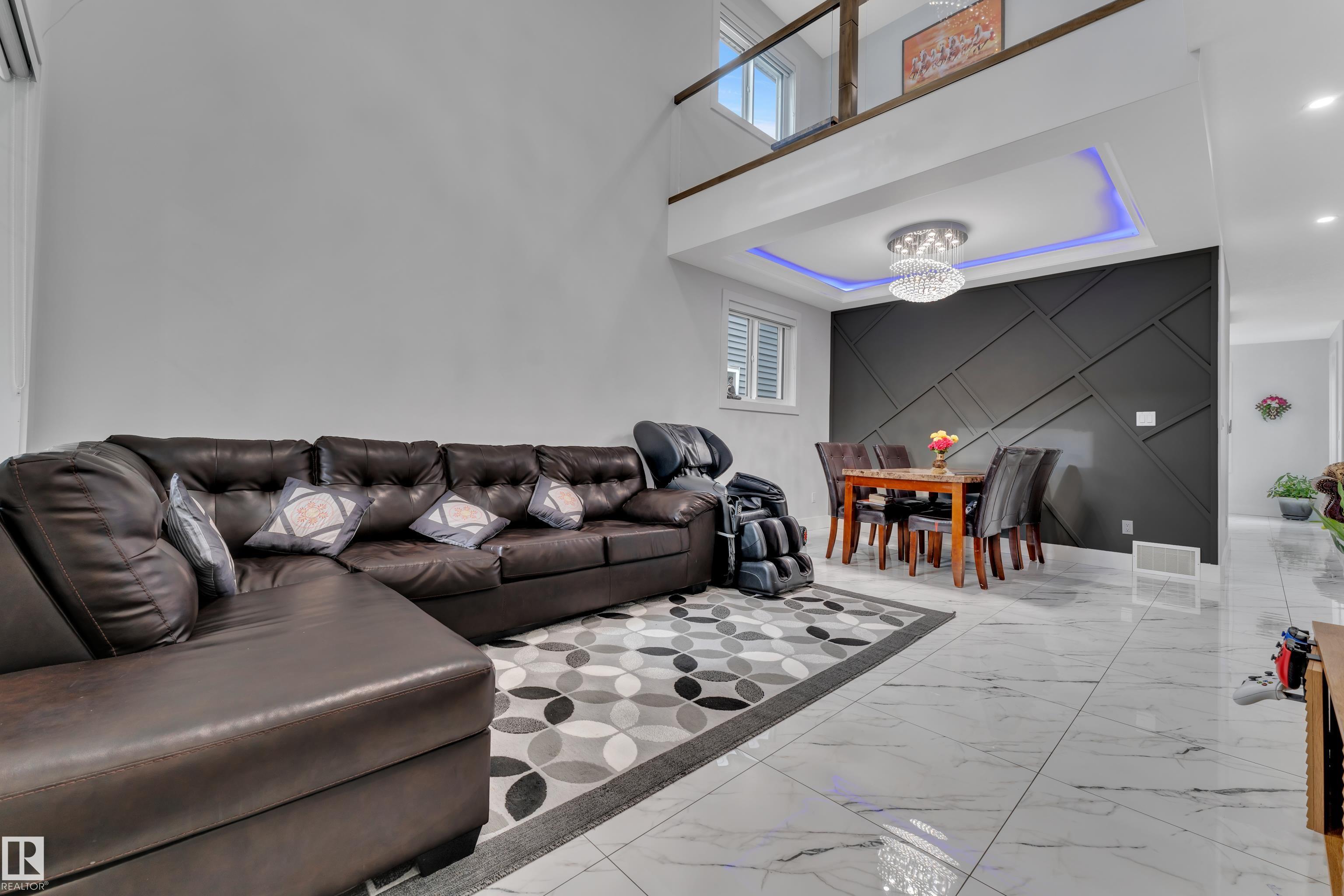https://zimg.paragon.ice.com/ParagonImages/Property/PM/RAE/225401879/7/0/0/b05dd31879266ab33a8b0a3c68df70f3/1/469d21dbf116e4d9f23b4392344bd8dc/225401879-1e471e6f-5eb0-47cd-873d-e7896f81413d.JPG