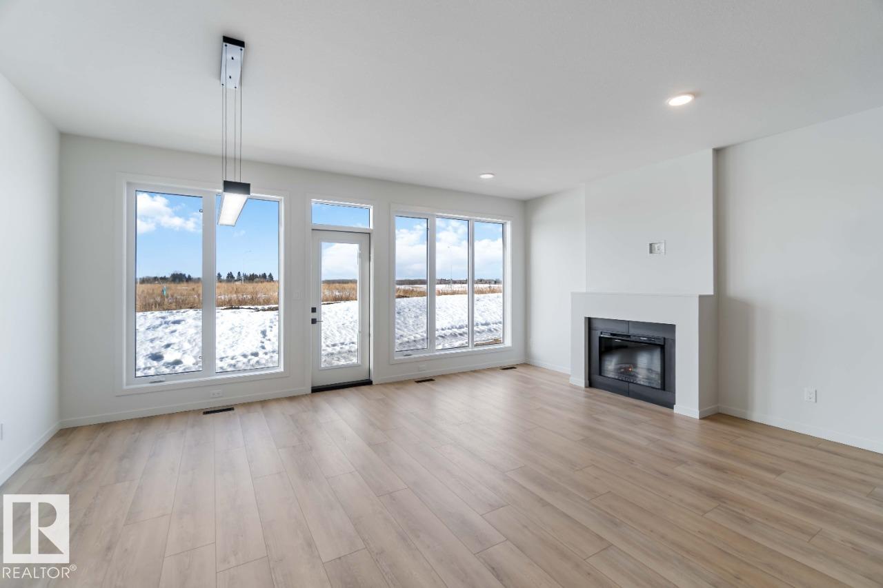 Photo 8 at 29 Devonshire Drive, Hillshire, Sherwood Park