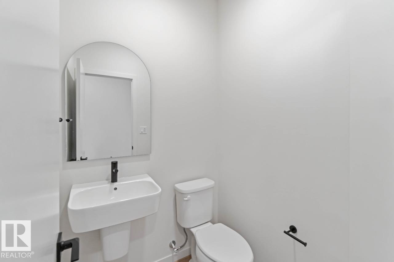 Photo 9 at 29 Devonshire Drive, Hillshire, Sherwood Park