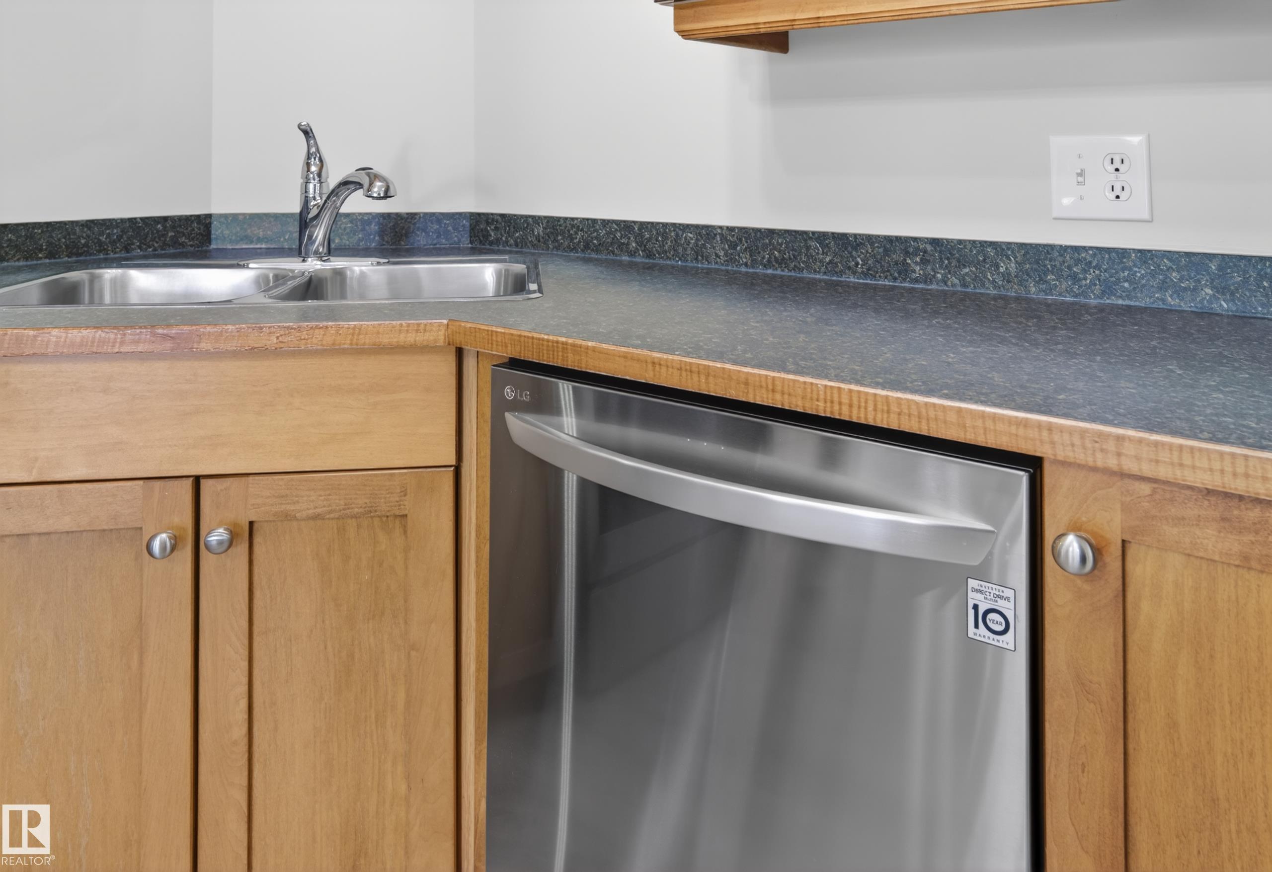 Photo 7 at 212 - 5340 199 Street NW, The Hamptons, Edmonton