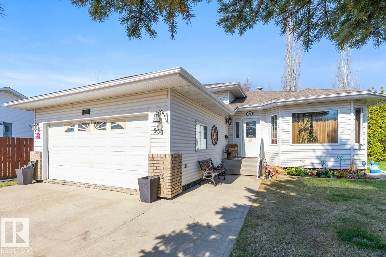 950 Jim Common Drive, Charlton Heights, Sherwood Park