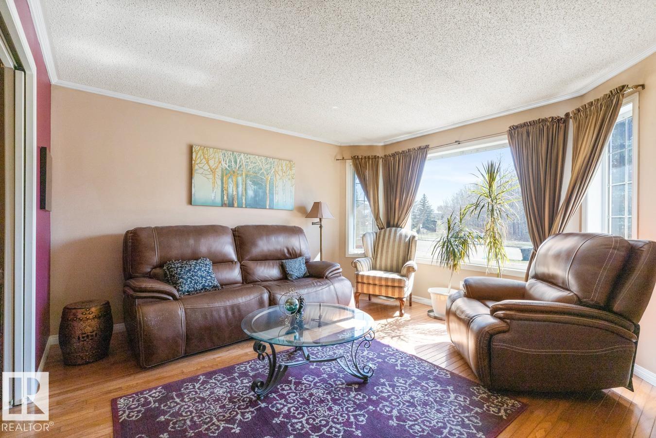 950 Jim Common Drive, Charlton Heights, Sherwood Park