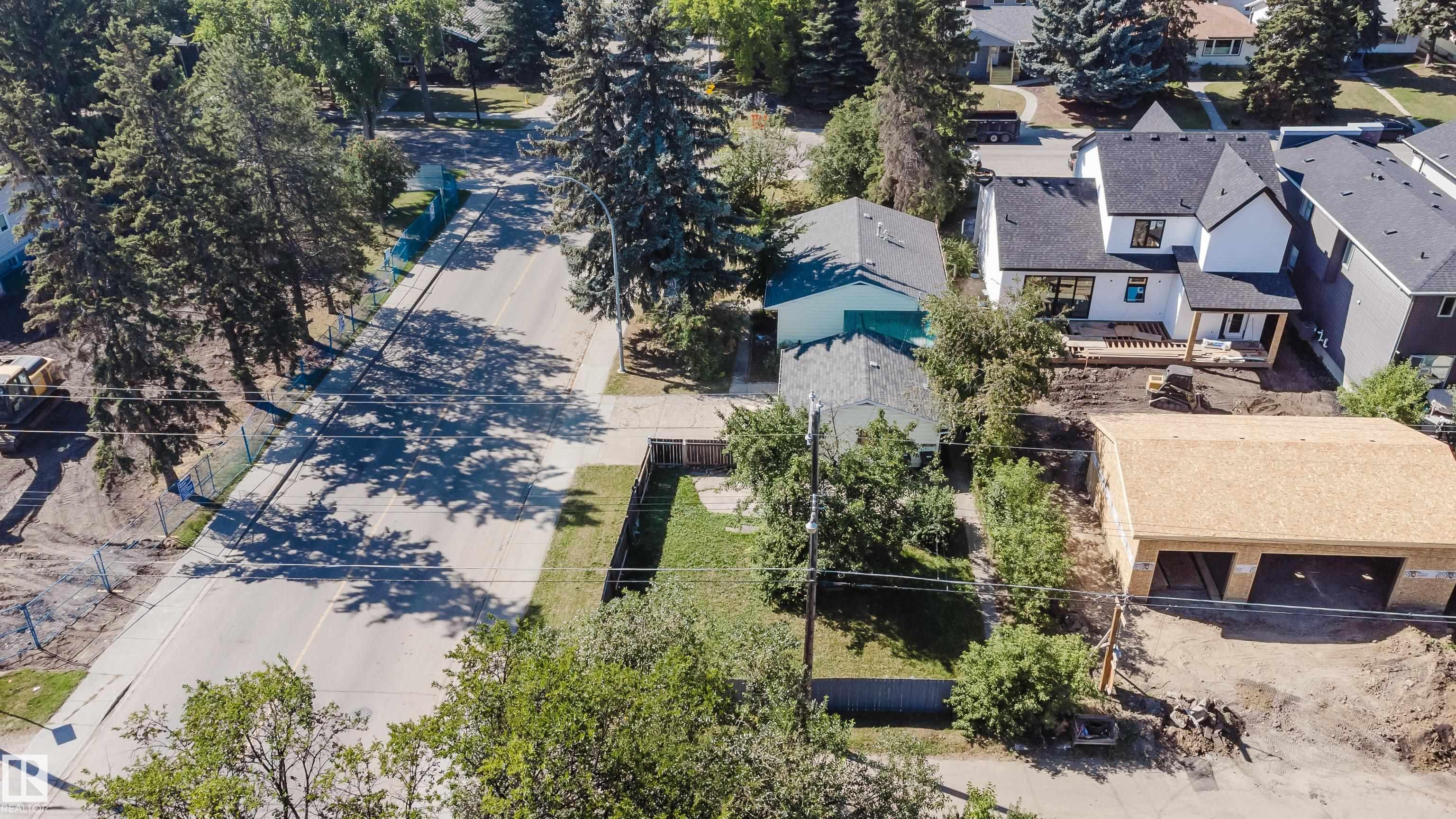 https://zimg.paragon.ice.com/ParagonImages/Property/PM/RAE/225401890/12/0/0/e38b364223b26dba905c4c024ddb9cf7/1/72106d33357eb3e6788f497e4b8ff667/225401890-22D183C4-71AB-49FF-B6DE-092FB5016D7D.JPG