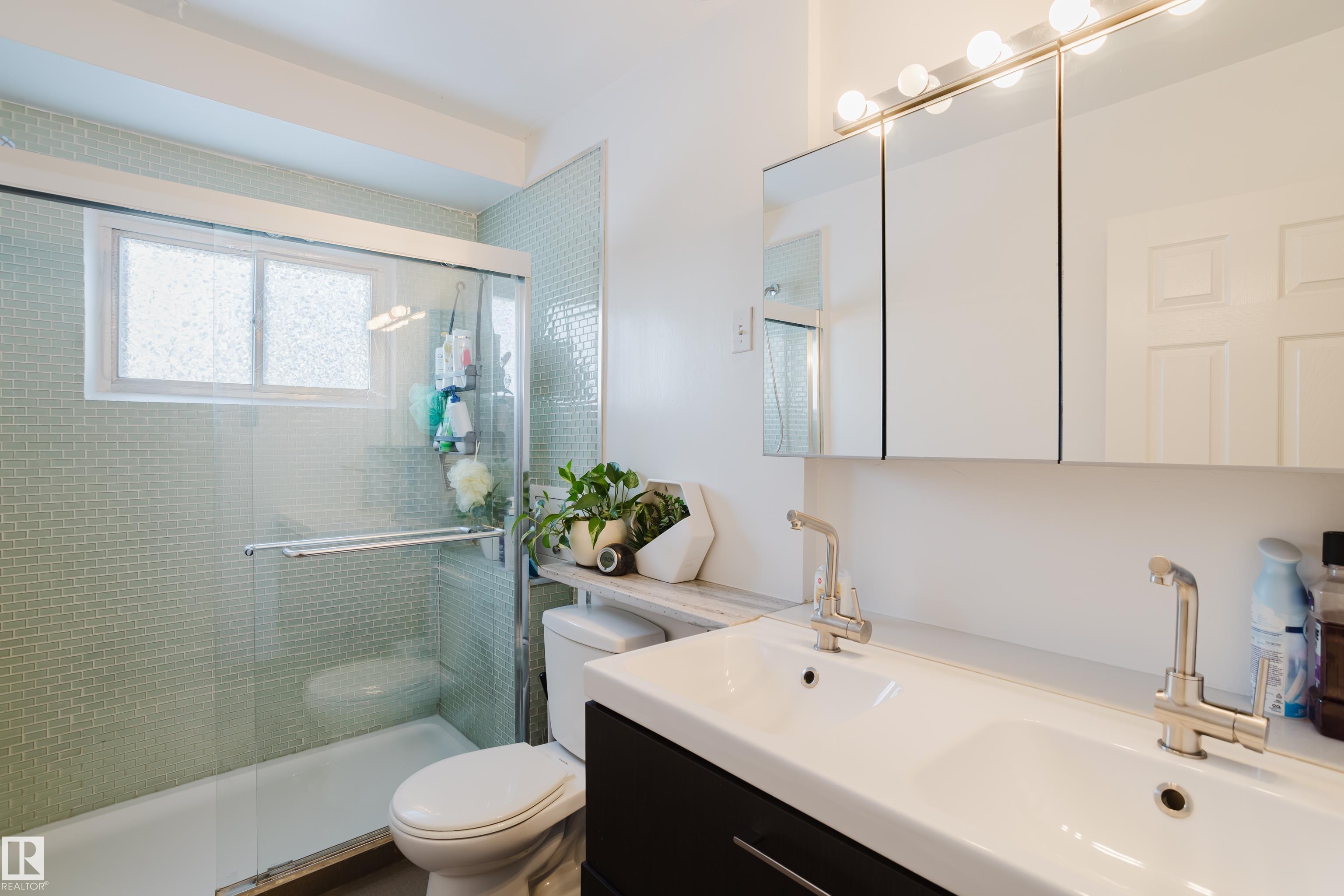 Picture for 14632 95 AV NW
