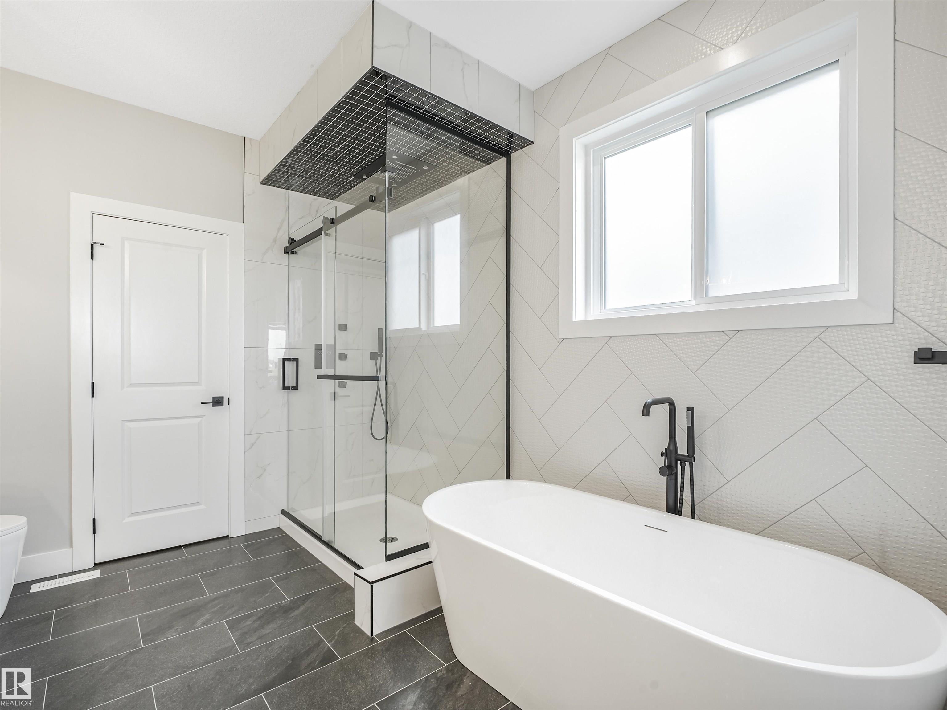 Photo 22 at 15 Elwyck Gate, Fenwyck, Spruce Grove