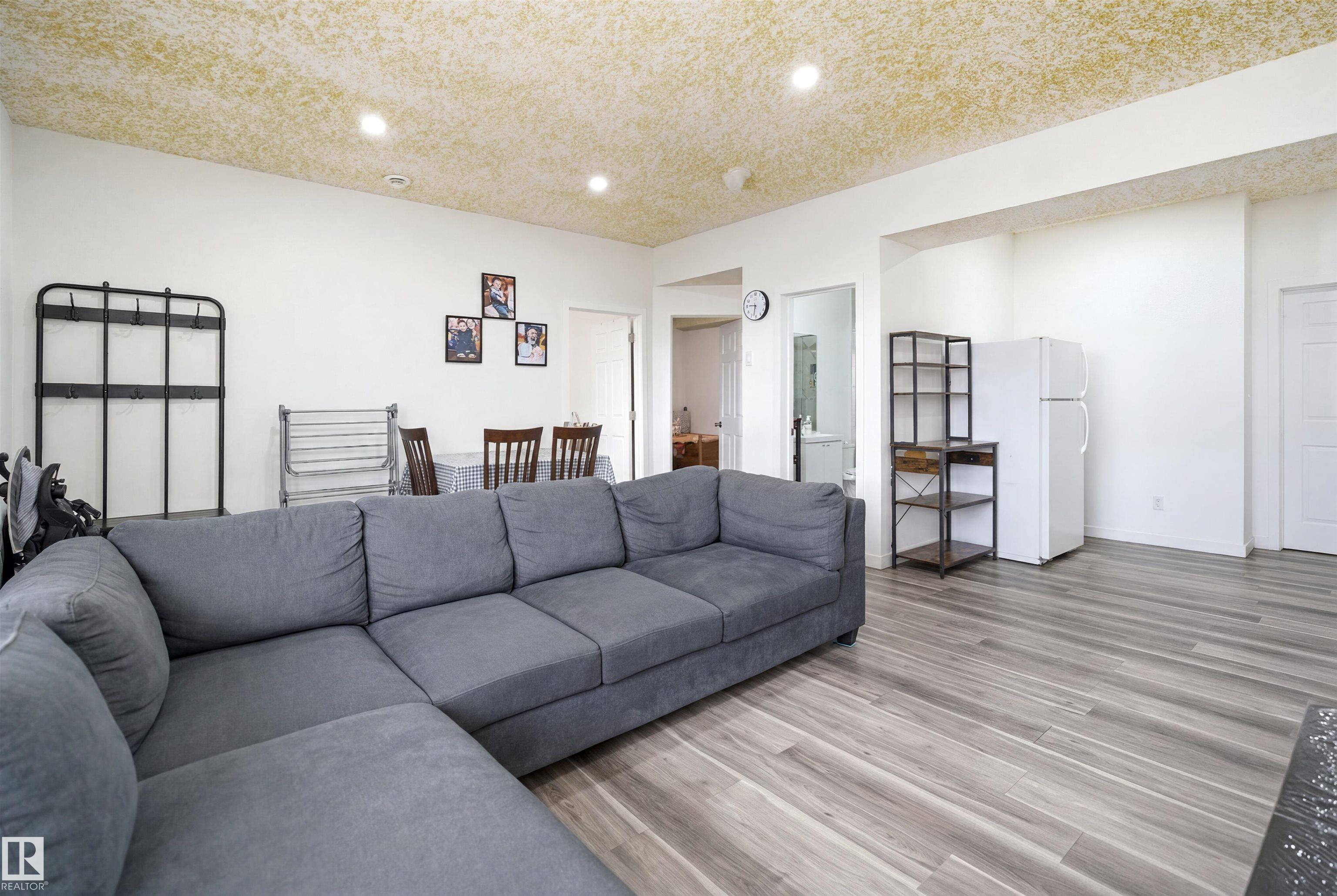 Photo 57 at 3909 49 Avenue, Forest Heights, Beaumont