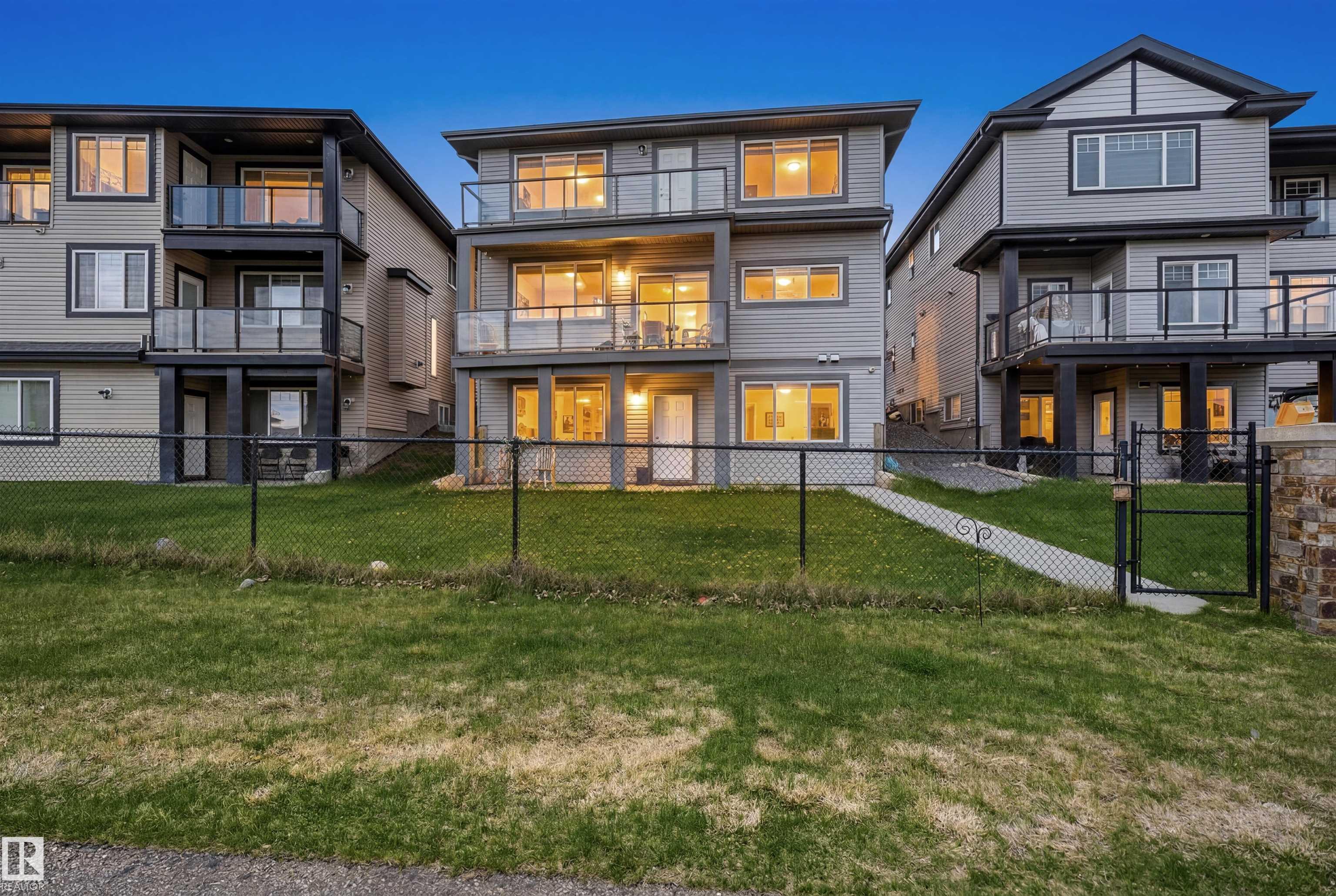 Photo 67 at 3909 49 Avenue, Forest Heights, Beaumont