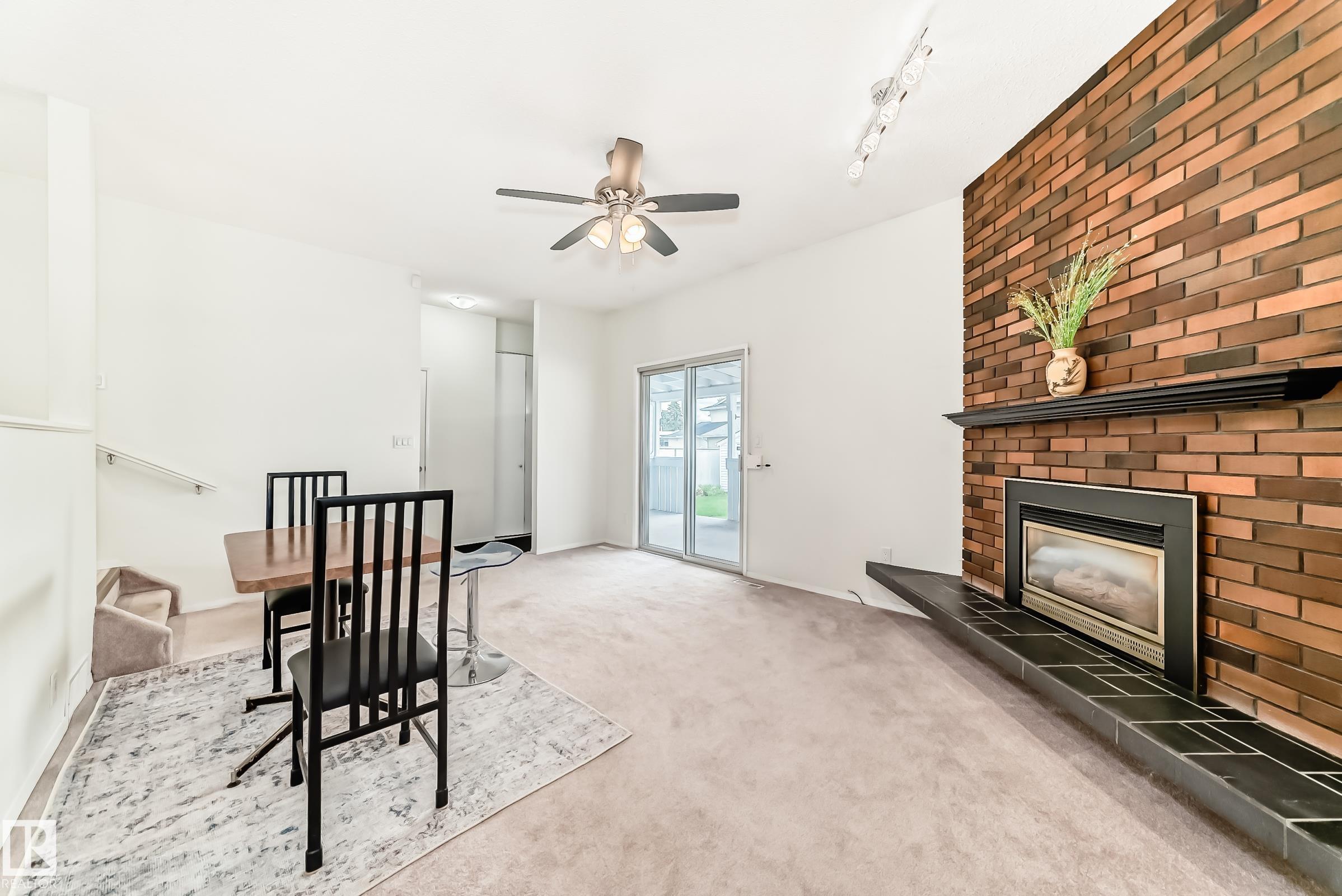 https://zimg.paragon.ice.com/ParagonImages/Property/PM/RAE/225401900/19/0/0/8f99da5e029876e625d54b5659f22363/1/88fa462300e31bf348c0306229dfd471/225401900-3f7bc934-ec2d-4971-9107-56a17720c345.JPG