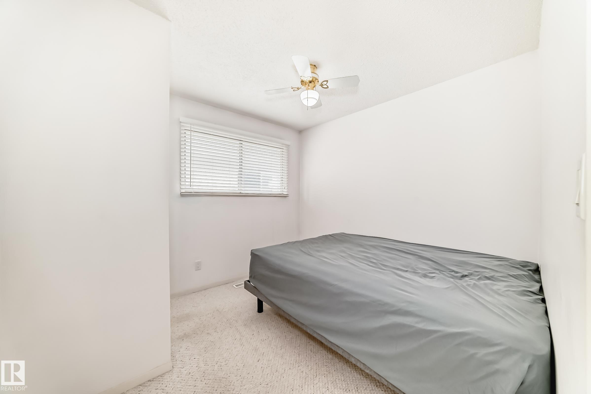 https://zimg.paragon.ice.com/ParagonImages/Property/PM/RAE/225401900/26/0/0/a3e8cc21a847ed1fb15dfc2e2277edb3/1/88fa462300e31bf348c0306229dfd471/225401900-0dbcbf75-dc50-4a2f-ac7b-eec602106b7a.JPG