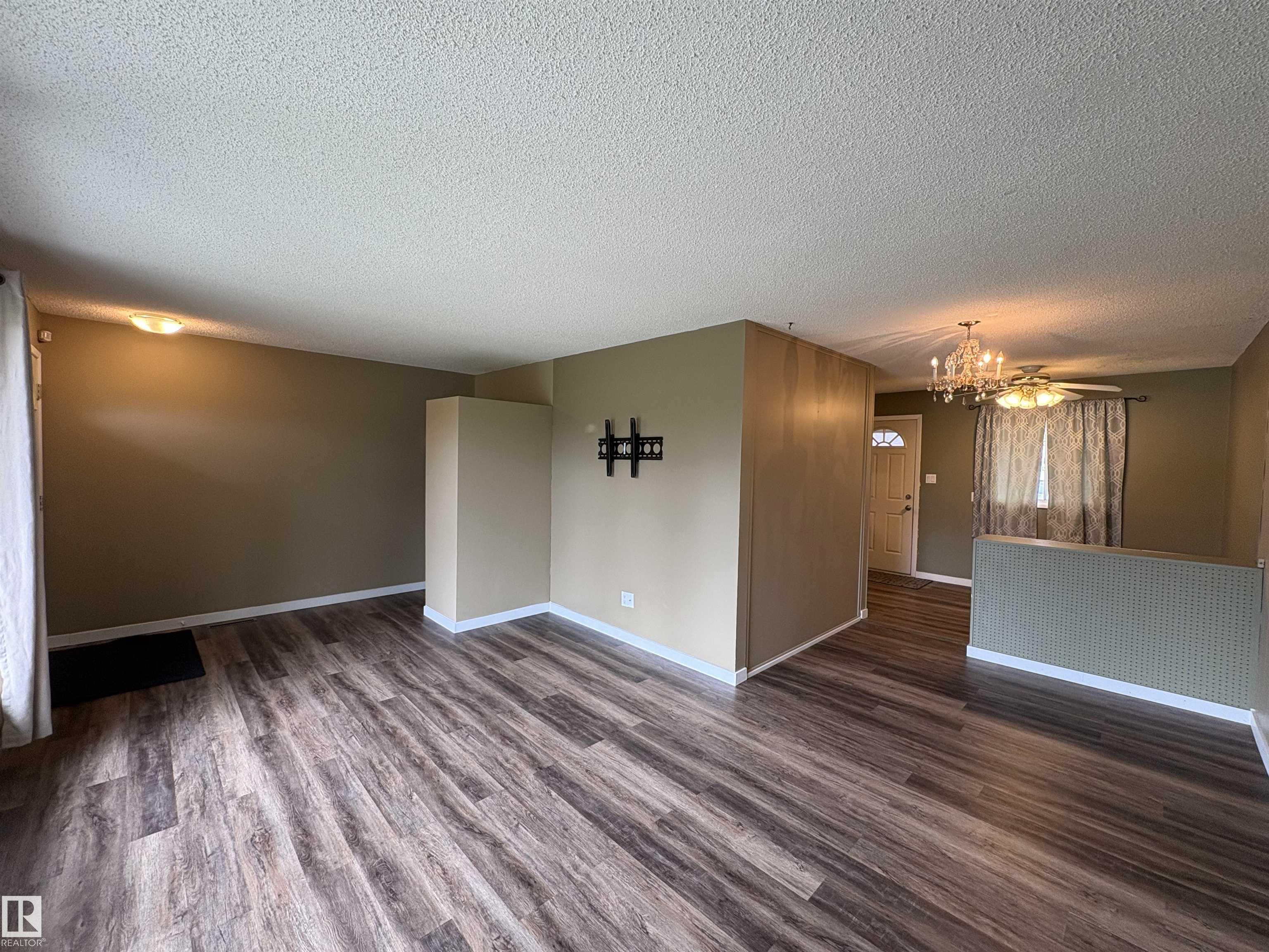 Photo 20 at 13023 90 Street NW, Killarney, Edmonton