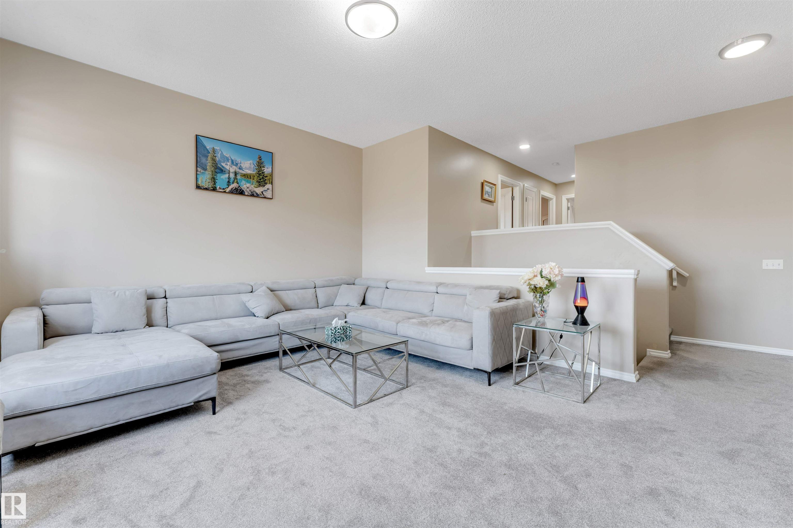https://zimg.paragon.ice.com/ParagonImages/Property/PM/RAE/225401905/15/0/0/b40bc9e8cbb7a6551cd18db7637a747d/1/9a199653cdaacc901890d71379c855c0/225401905-248e5b1c-a184-4605-b06b-9560977fe93f.JPG