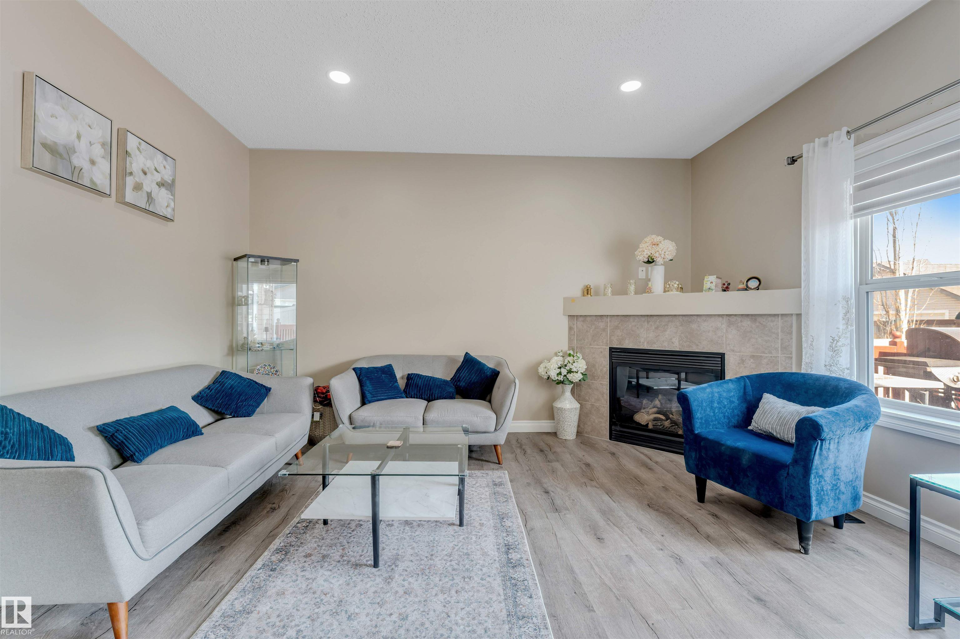 https://zimg.paragon.ice.com/ParagonImages/Property/PM/RAE/225401905/4/0/0/ad6acd241688eb2082f1fad4bc74ce19/1/9a199653cdaacc901890d71379c855c0/225401905-0af049ba-1154-4a27-92c3-6d29d4efec0b.JPG