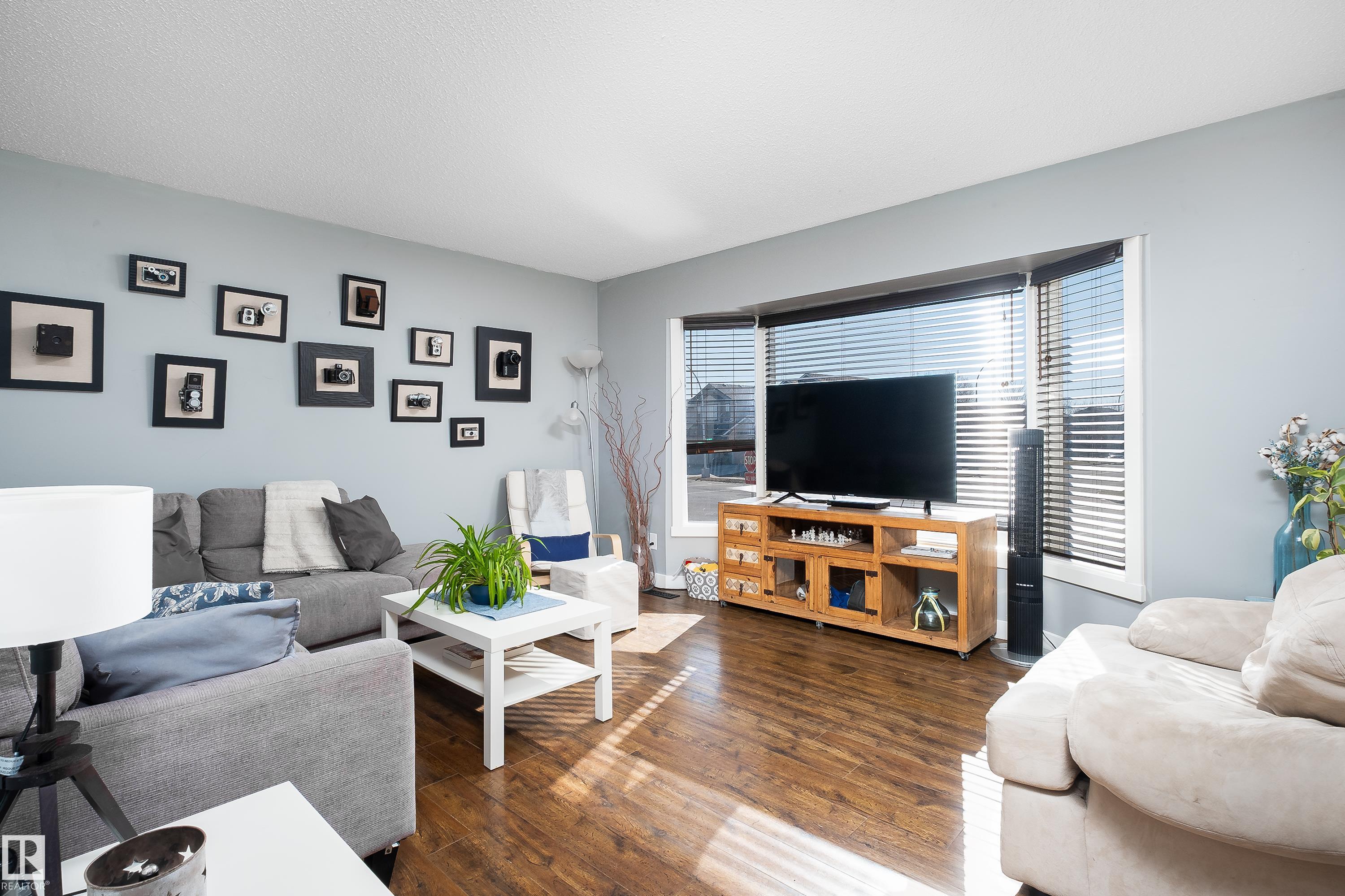 https://zimg.paragon.ice.com/ParagonImages/Property/PM/RAE/225401906/11/0/0/a046a6fdcee6154eaf0221eb1e3c6304/1/d95a7afcb1dbd3beaebc1b3b3875c0f2/225401906-3EE14B97-4E8C-4A14-A696-57BE7531DF71.JPG