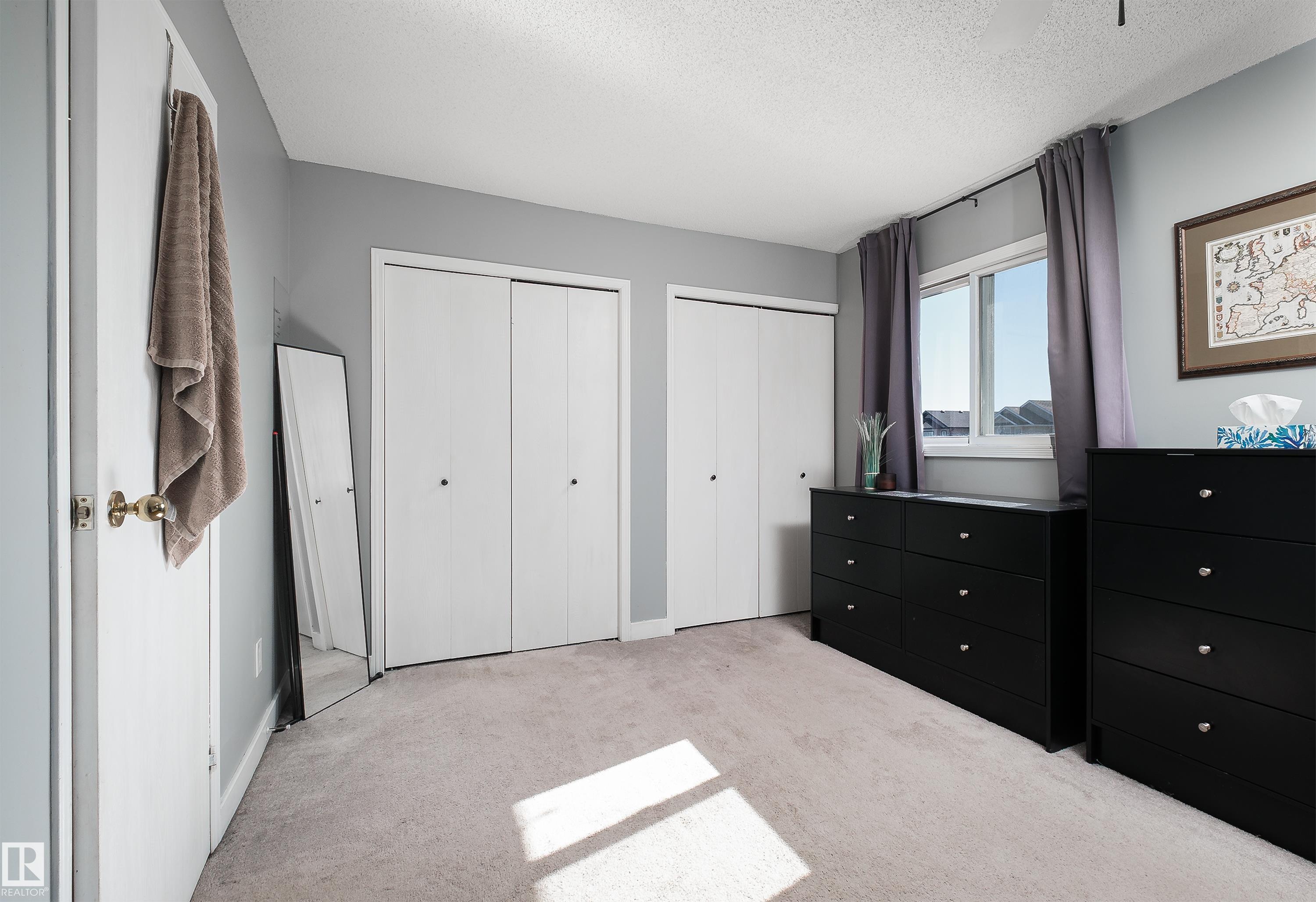 https://zimg.paragon.ice.com/ParagonImages/Property/PM/RAE/225401906/19/0/0/bf4f1faa88d919e97c3c0fc8834d6992/1/d95a7afcb1dbd3beaebc1b3b3875c0f2/225401906-4FFCF18A-B6FC-4161-9A89-351B733EE6EA.JPG