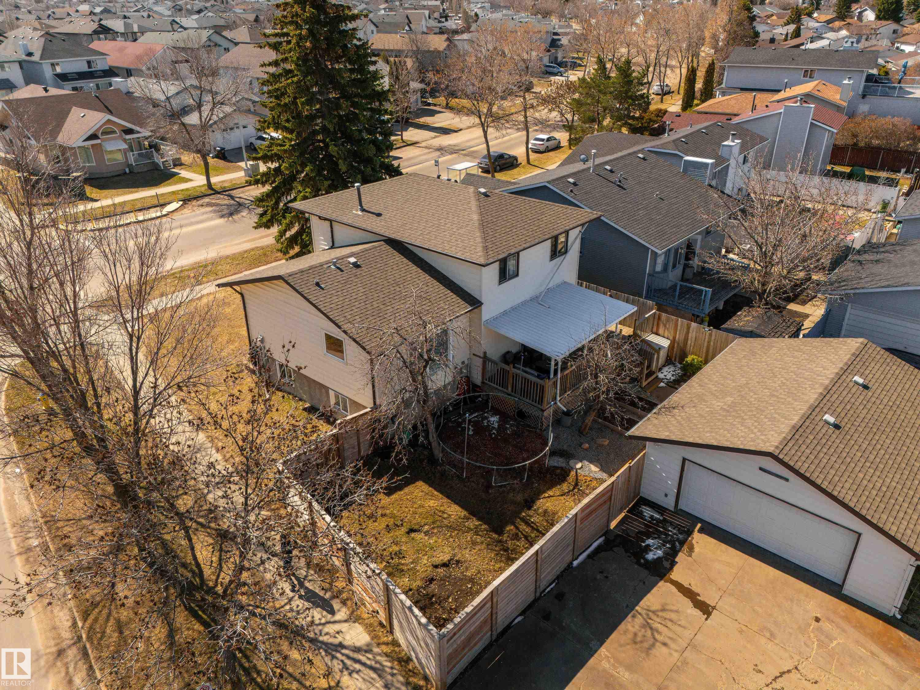 https://zimg.paragon.ice.com/ParagonImages/Property/PM/RAE/225401906/36/0/0/e7d8312ddfeb6cd8c4a398f351ac1dc1/1/d95a7afcb1dbd3beaebc1b3b3875c0f2/225401906-AE2A6C73-DB51-4885-BAA7-089DBA661CF5.JPG